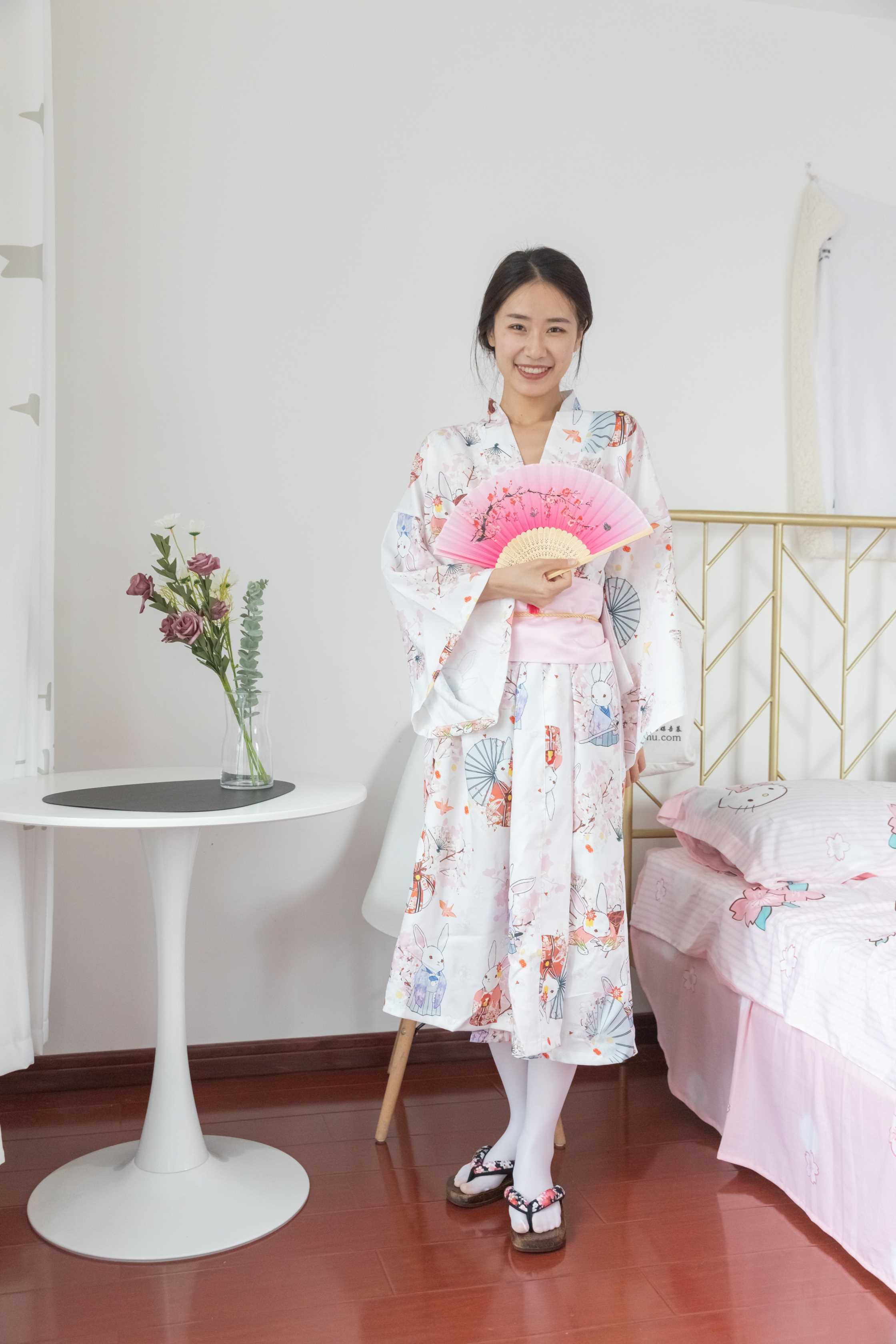 物恋传媒 NO.951期 菜菜-樱花公主 [135P+1V／2.98GB]