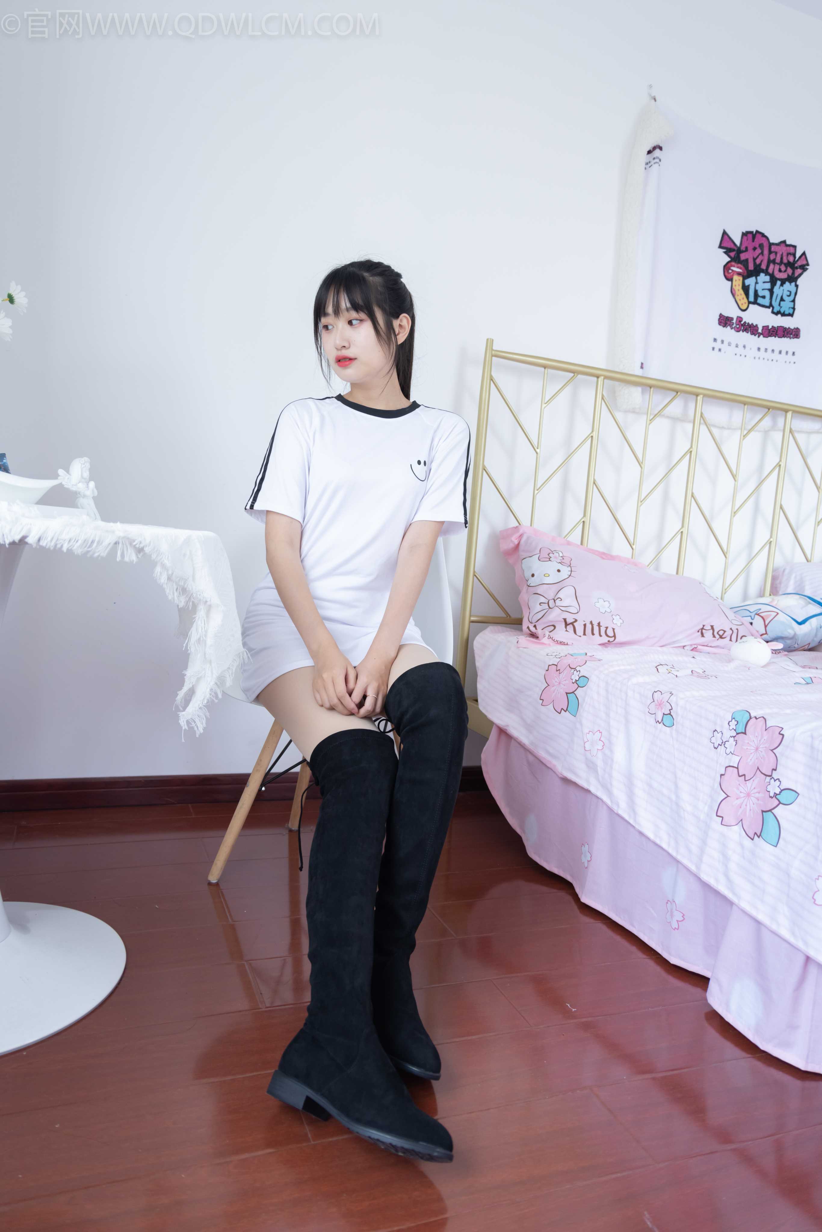 物恋传媒 NO.954期 小敏-花的色彩 [150P+1V／4.15GB]