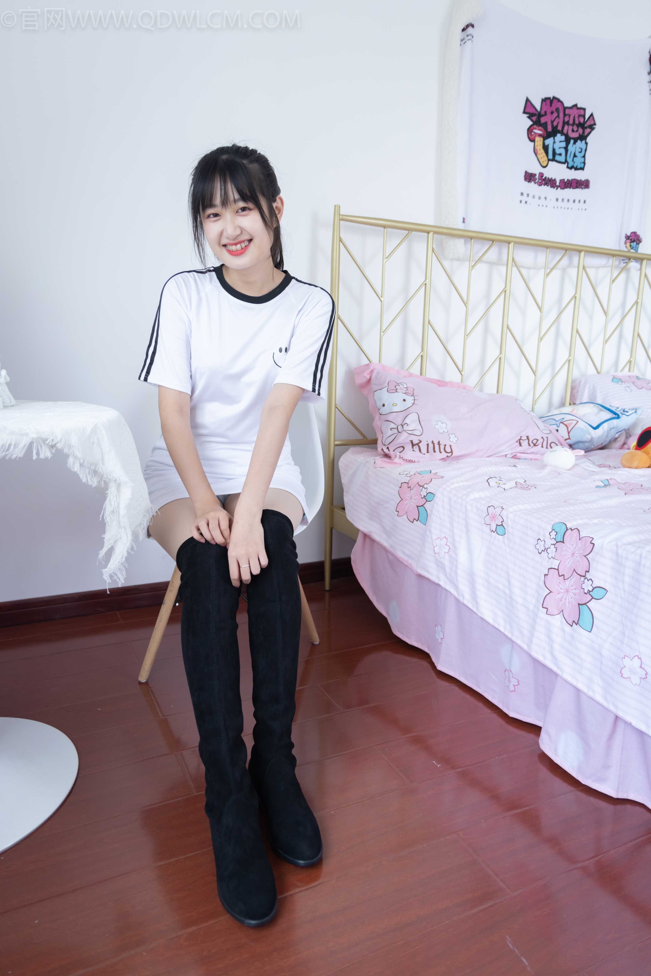 物恋传媒 NO.954期 小敏-花的色彩 [150P+1V／4.15GB]