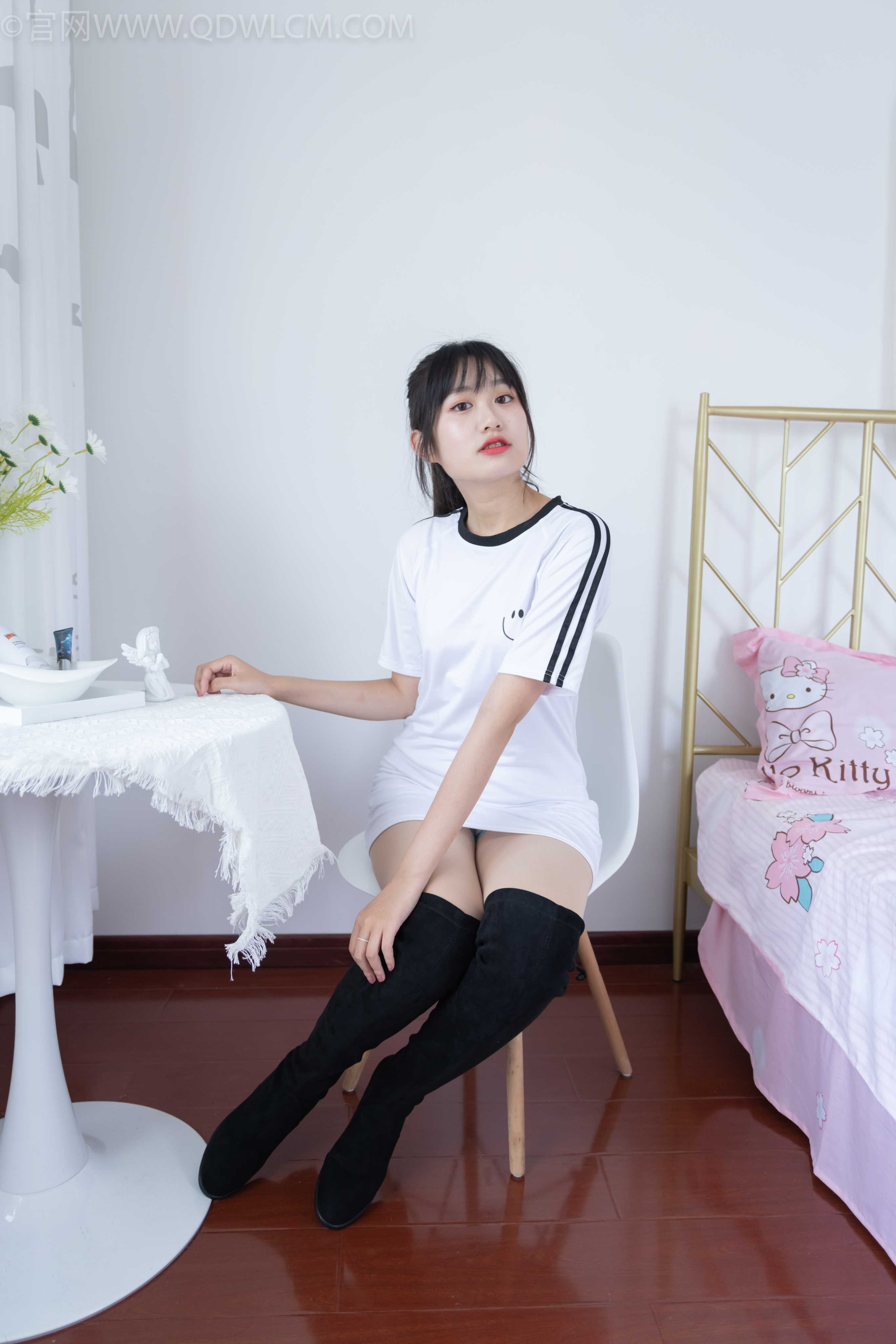 物恋传媒 NO.954期 小敏-花的色彩 [150P+1V／4.15GB]