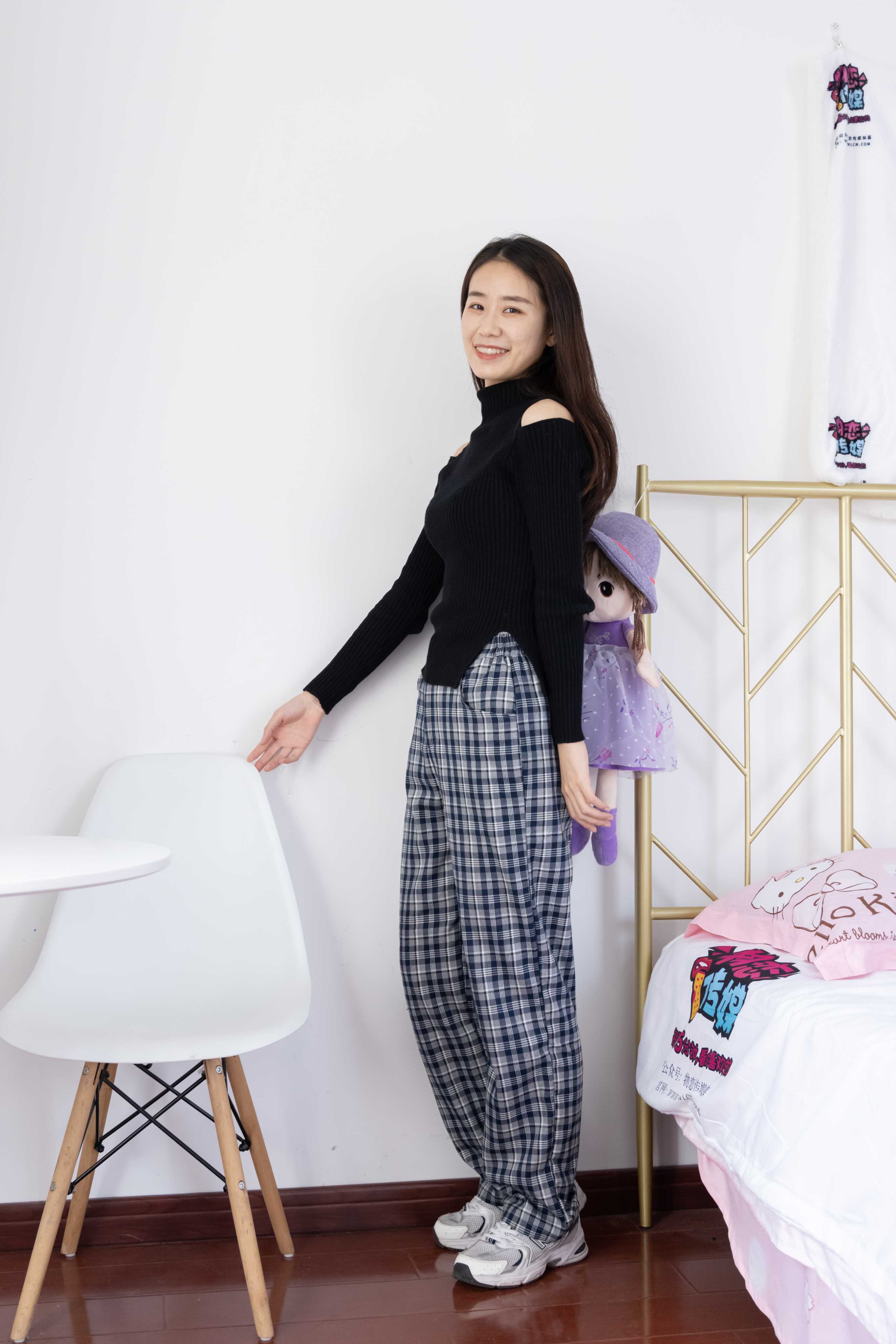 物恋传媒 NO.964 菜菜-休闲风 [154P+1V／4.64GB]