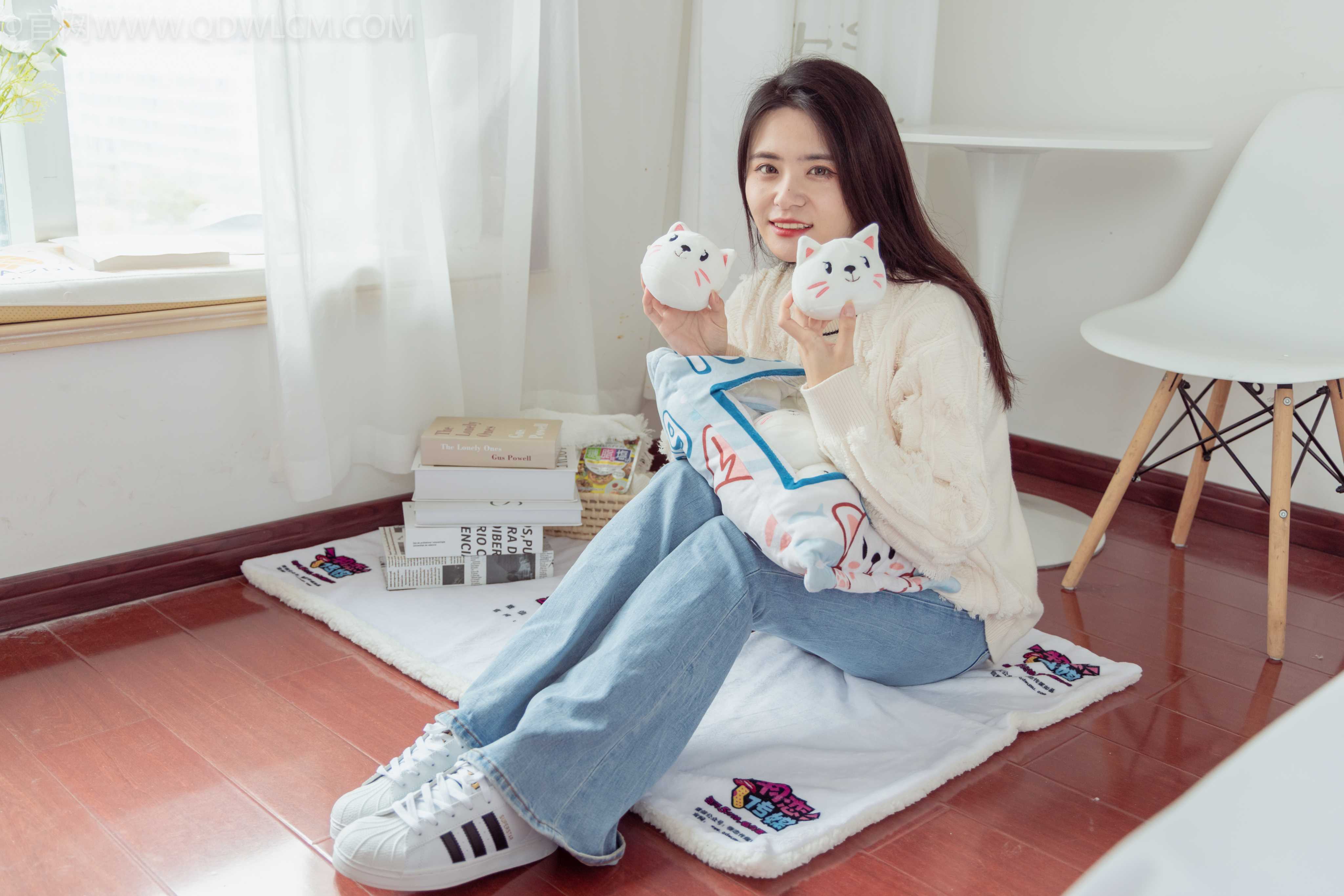 物恋传媒 NO.972 然然-花的声音 [139P+1V／4.37GB]