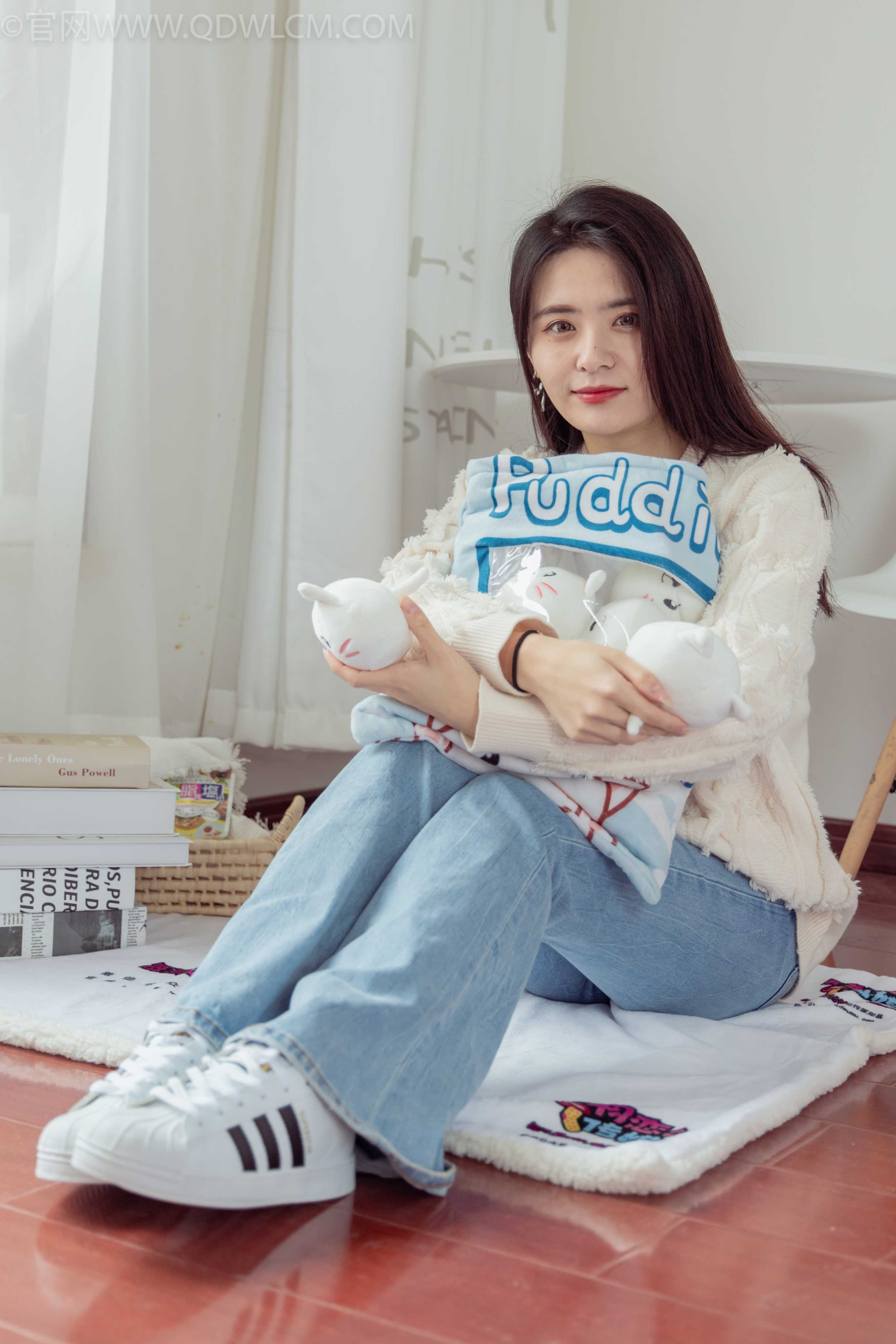 物恋传媒 NO.972 然然-花的声音 [139P+1V／4.37GB]