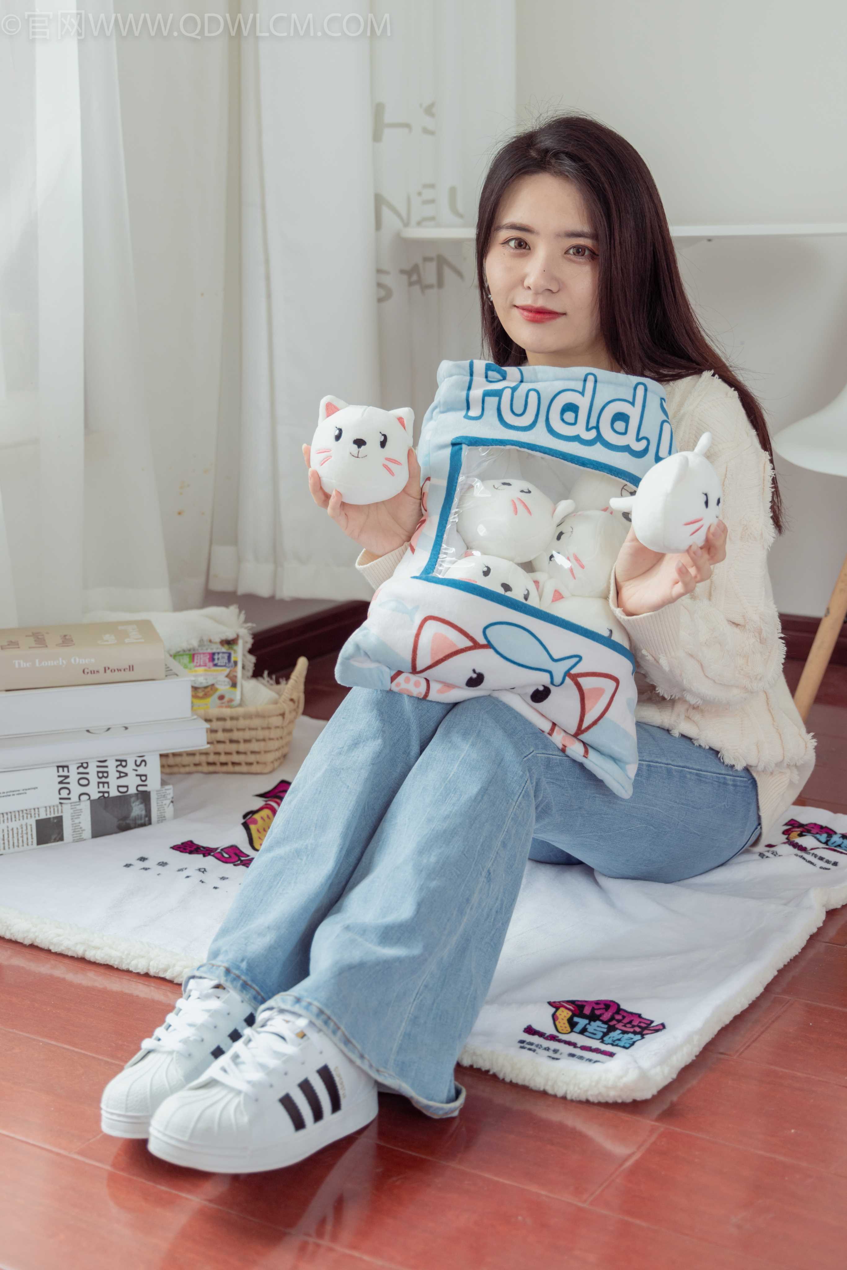 物恋传媒 NO.972 然然-花的声音 [139P+1V／4.37GB]