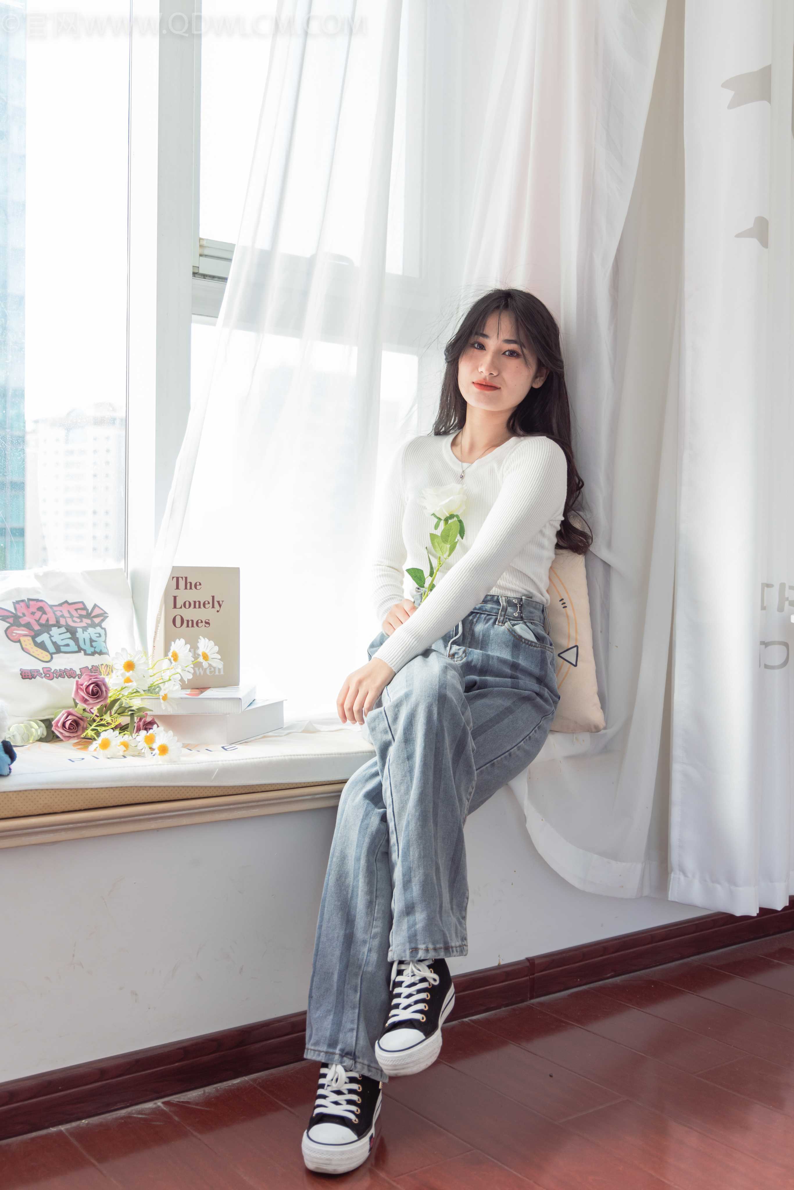 物恋传媒 NO.974 露露-回忆里的雨 [137P+1V／4.04GB]