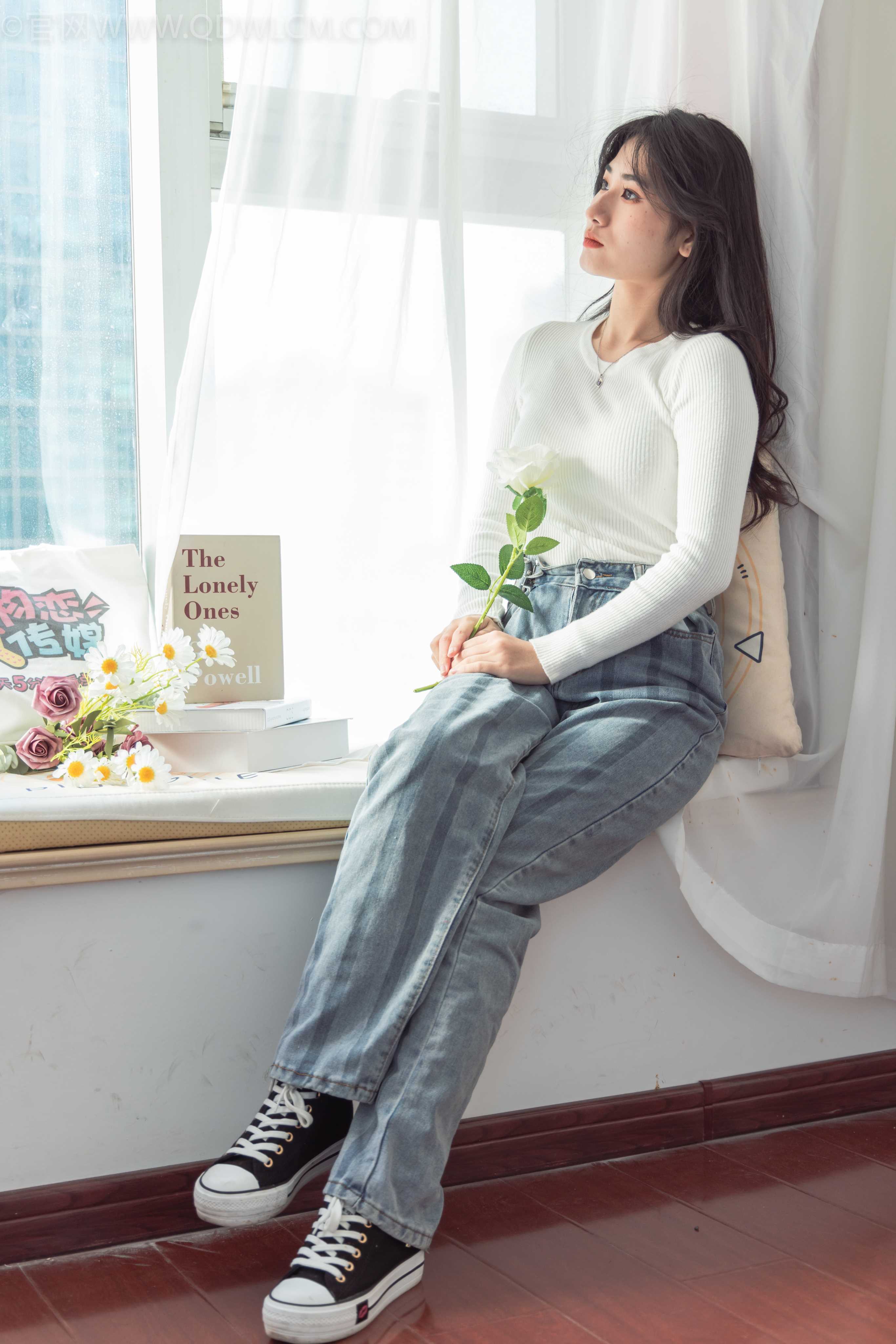 物恋传媒 NO.974 露露-回忆里的雨 [137P+1V／4.04GB]