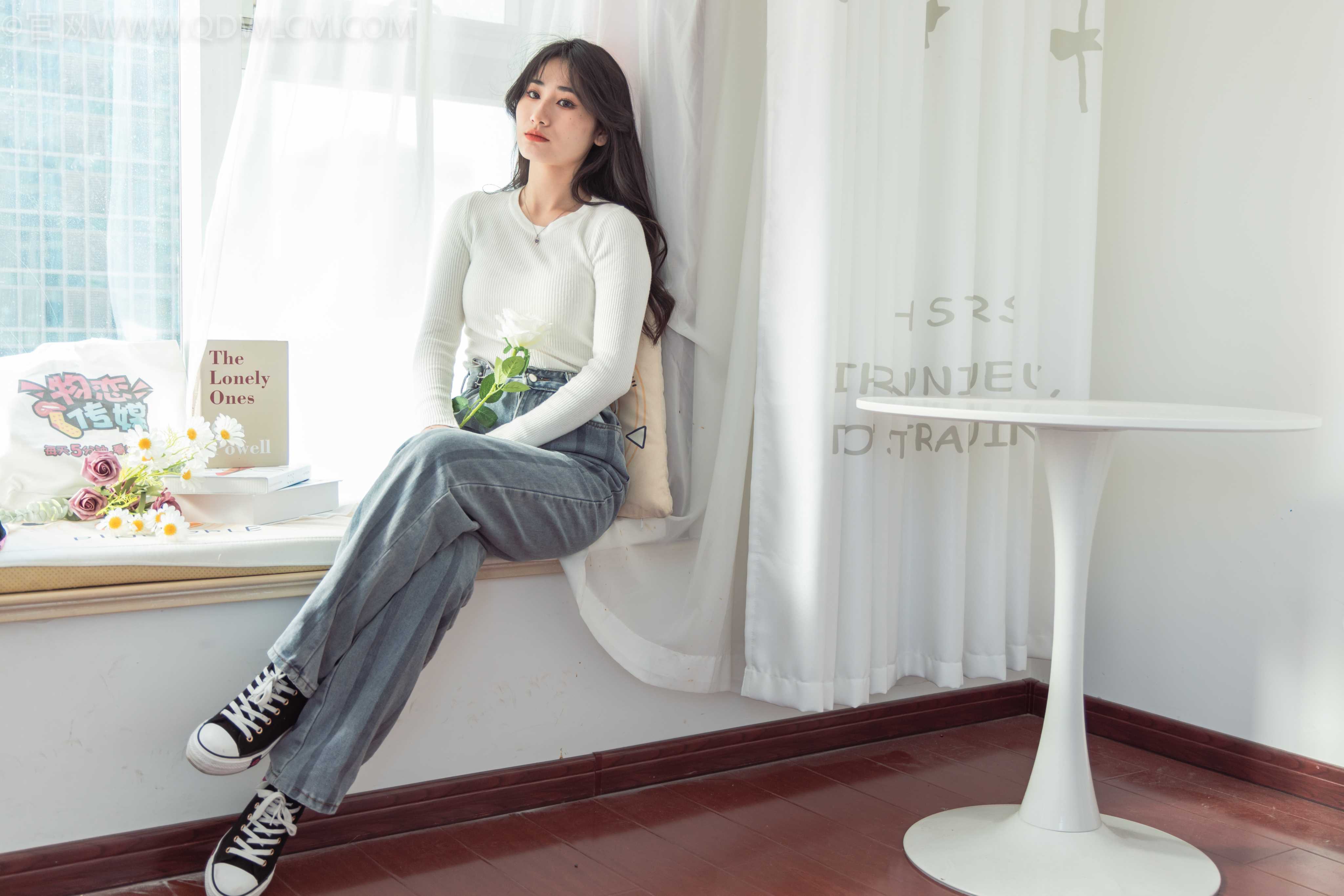 物恋传媒 NO.974 露露-回忆里的雨 [137P+1V／4.04GB]