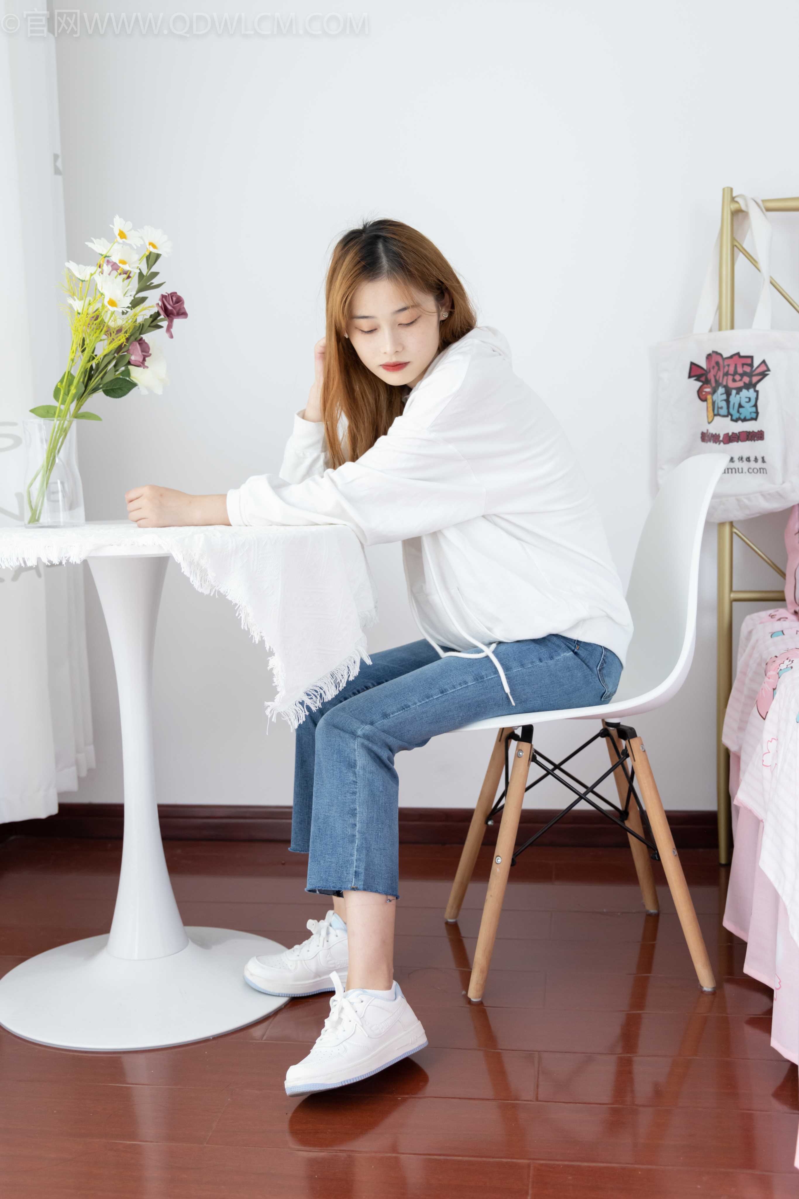 物恋传媒 NO.975 雪儿-风里的四季 [148P+1V／4.33GB]