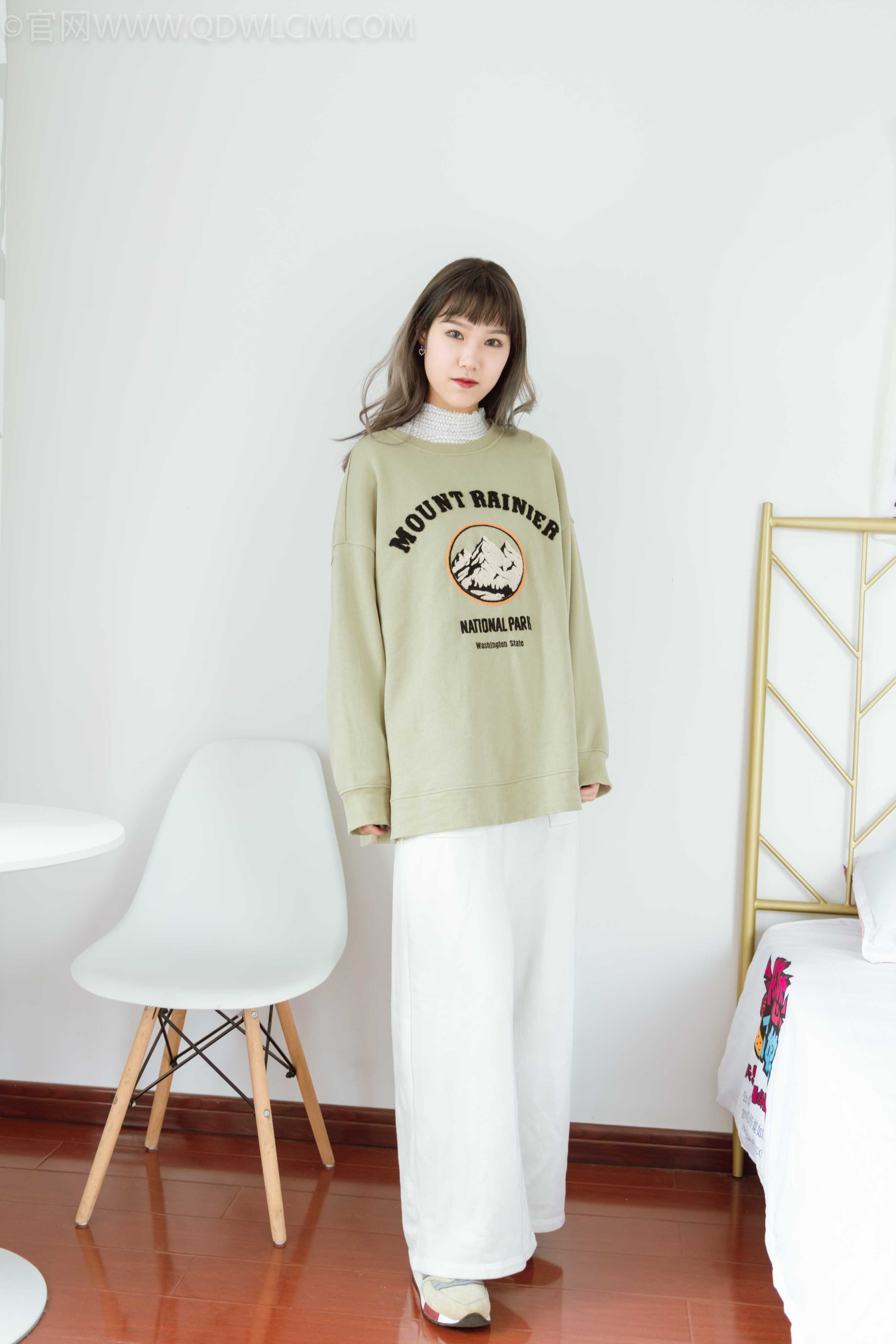 物恋传媒 NO.977 依依-梦与现实 [135P+1V／3.83GB]