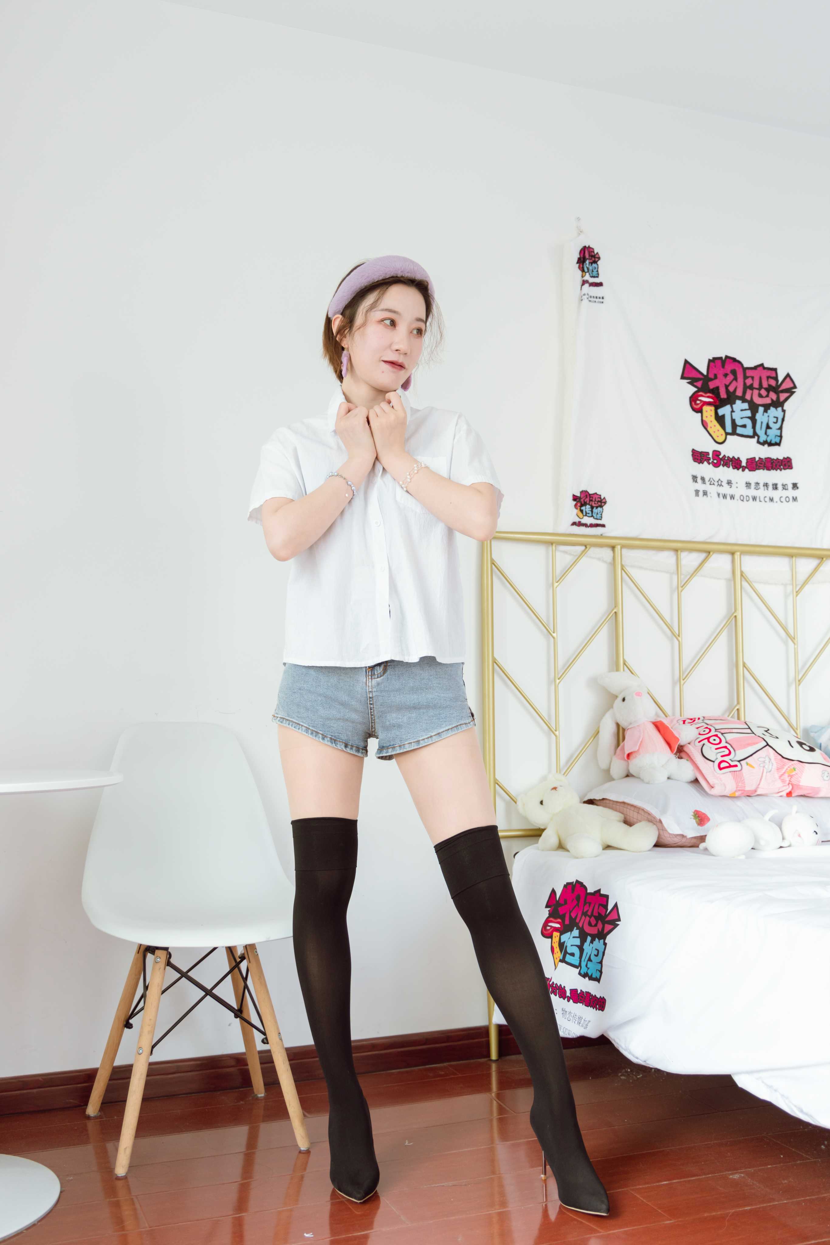 物恋传媒 NO.989 七七-一片雨 [135P+1V／3.61GB]