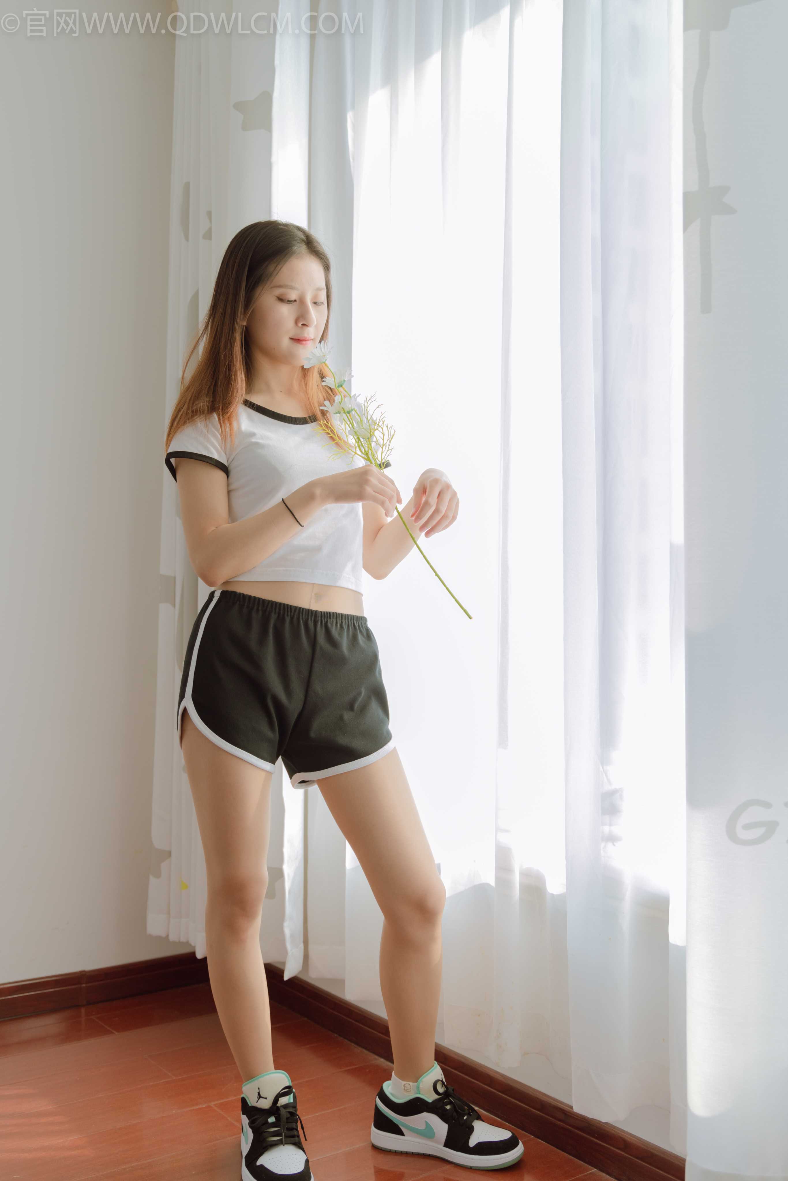 物恋传媒 NO.993 思思-阳光午后 [139P+1V／3.86GB]