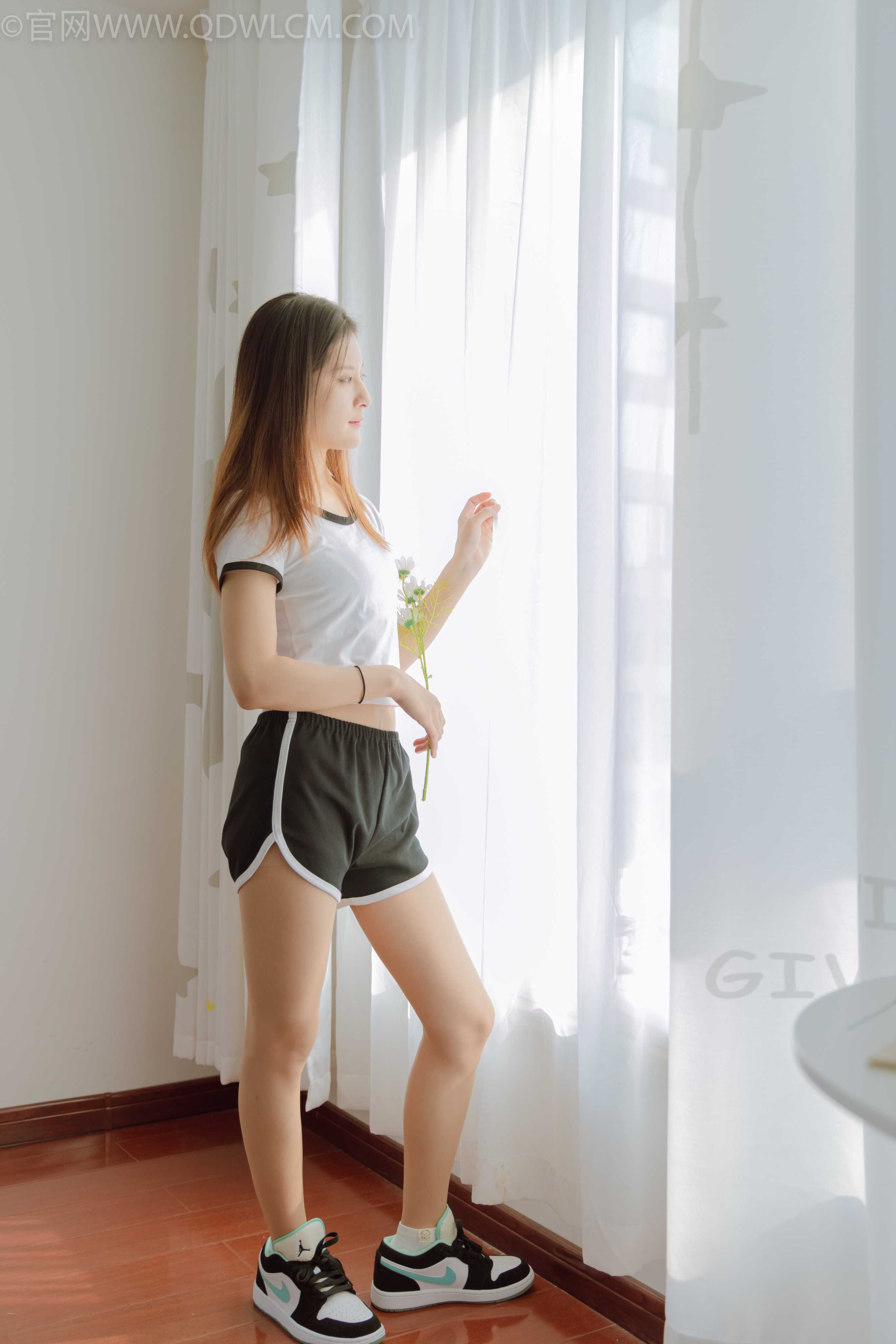 物恋传媒 NO.993 思思-阳光午后 [139P+1V／3.86GB]