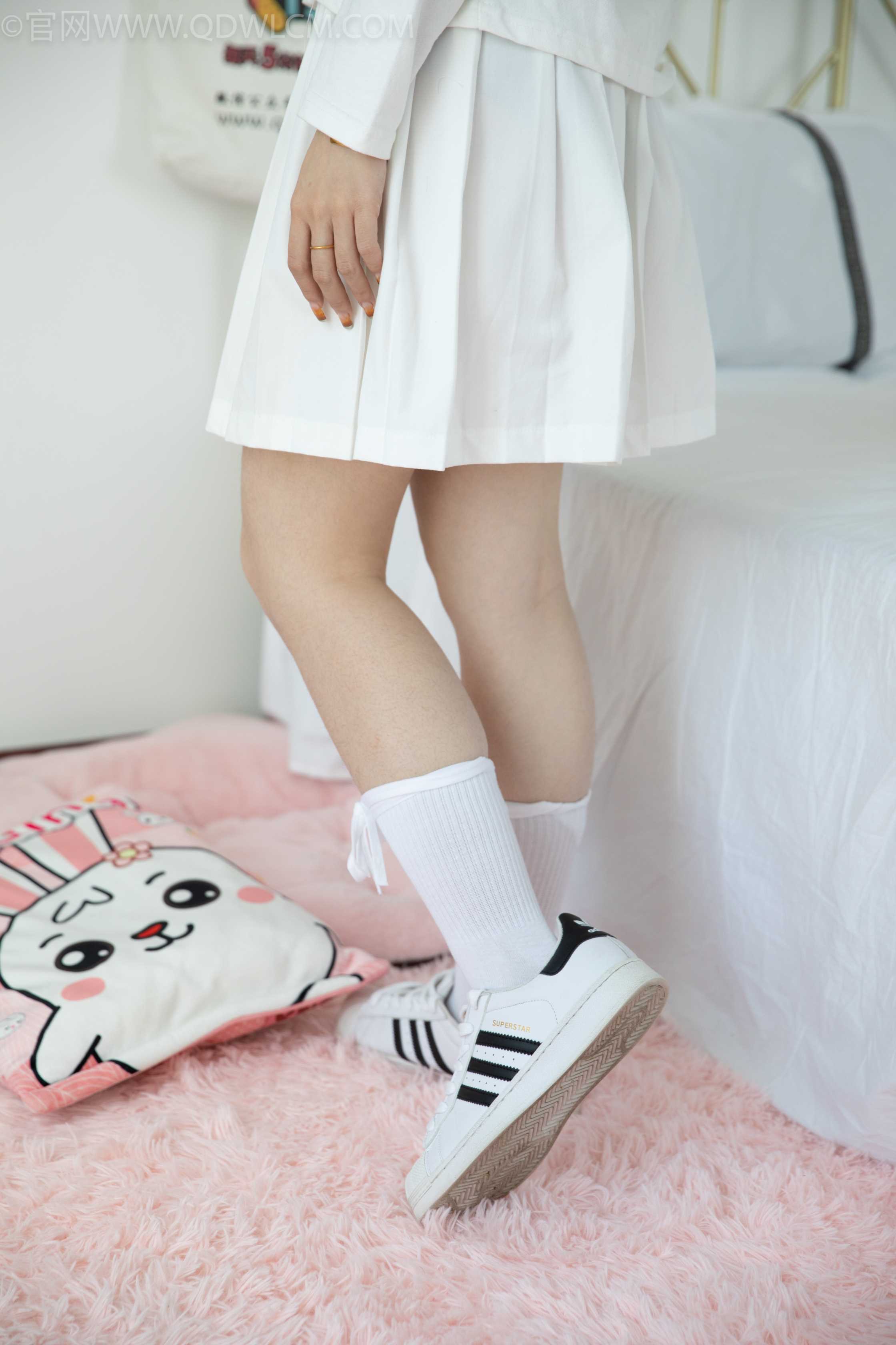 物恋传媒 NO.994 笑笑-花样年华 [127P+1V／3.29GB]