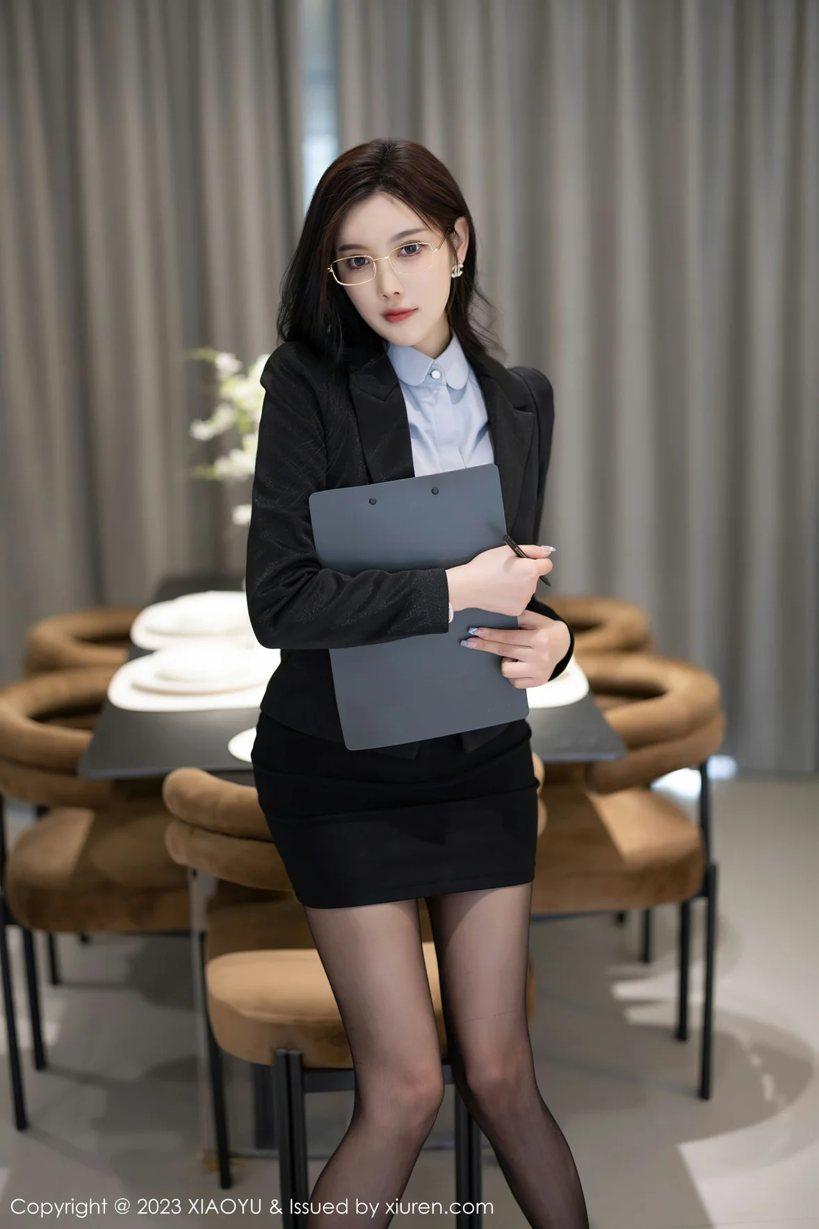 XIAOYU 语画界 Vol.1041 杨晨晨Yome 黑色职业装贵州旅拍写真 [101P]