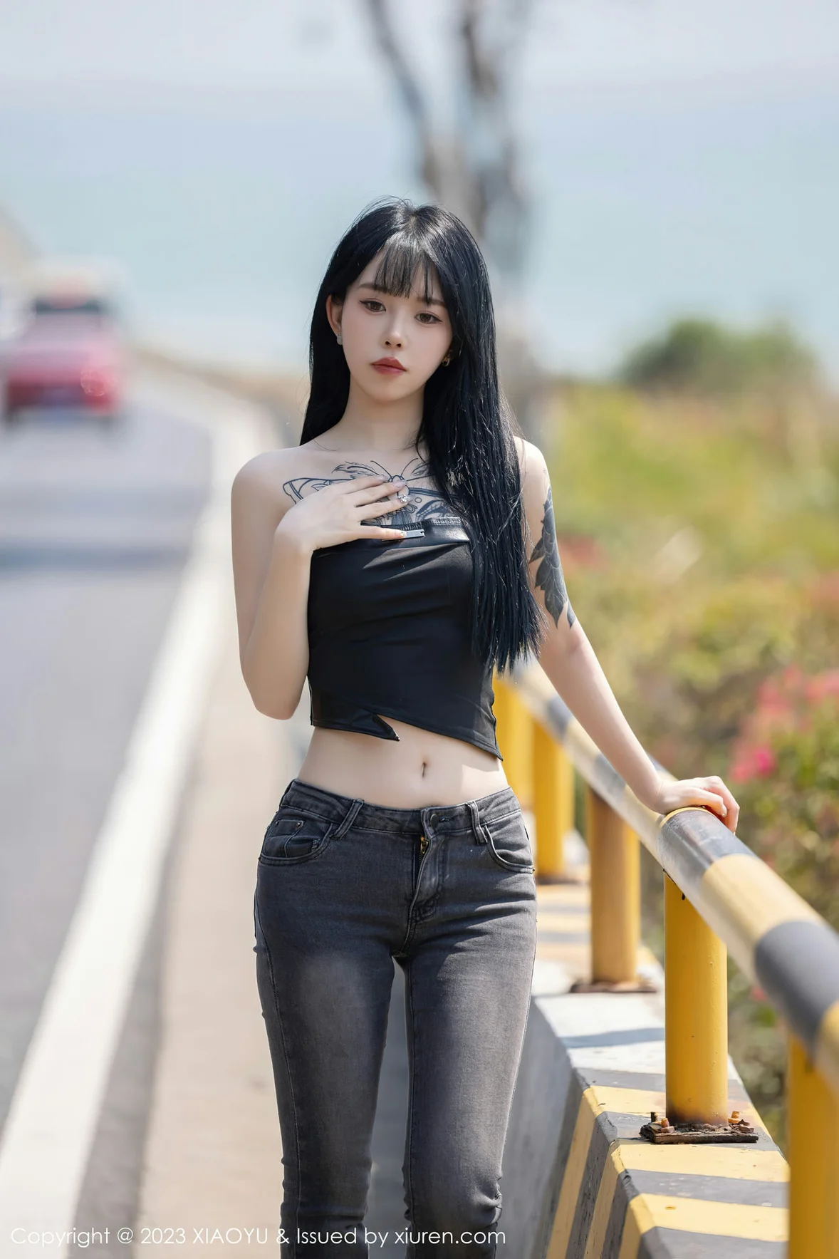 XIAOYU 语画界 Vol.1047 奶瓶. 性感蛋黄色性感写真 [99P]