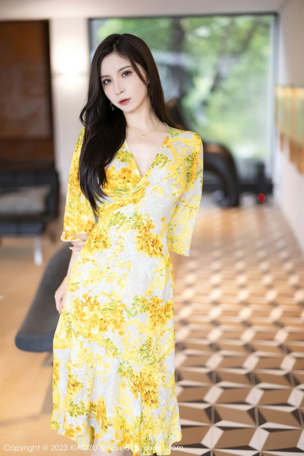 XIAOYU 语画 Vol.1066 小蛮妖Yummy 诱人原色丝袜贵州旅拍写真 [88P]