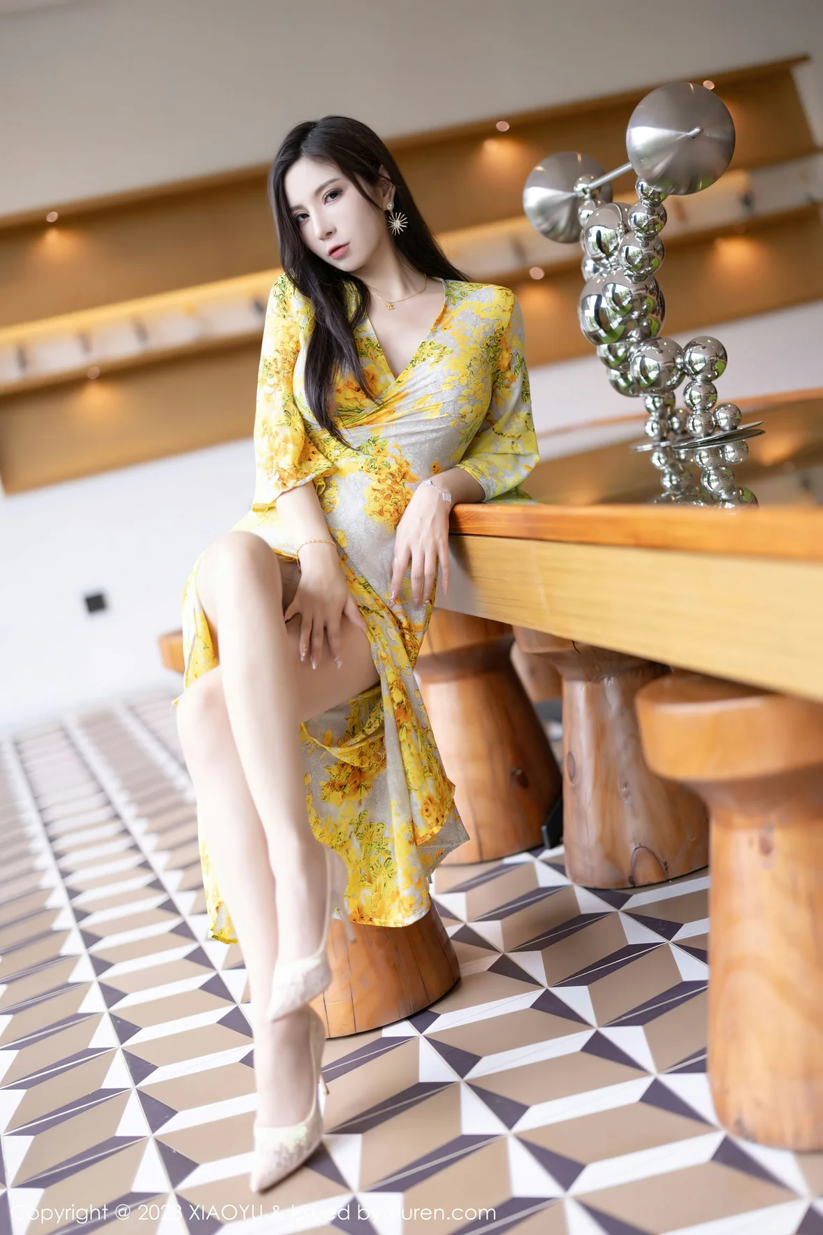 XIAOYU 语画 Vol.1066 小蛮妖Yummy 诱人原色丝袜贵州旅拍写真 [88P]