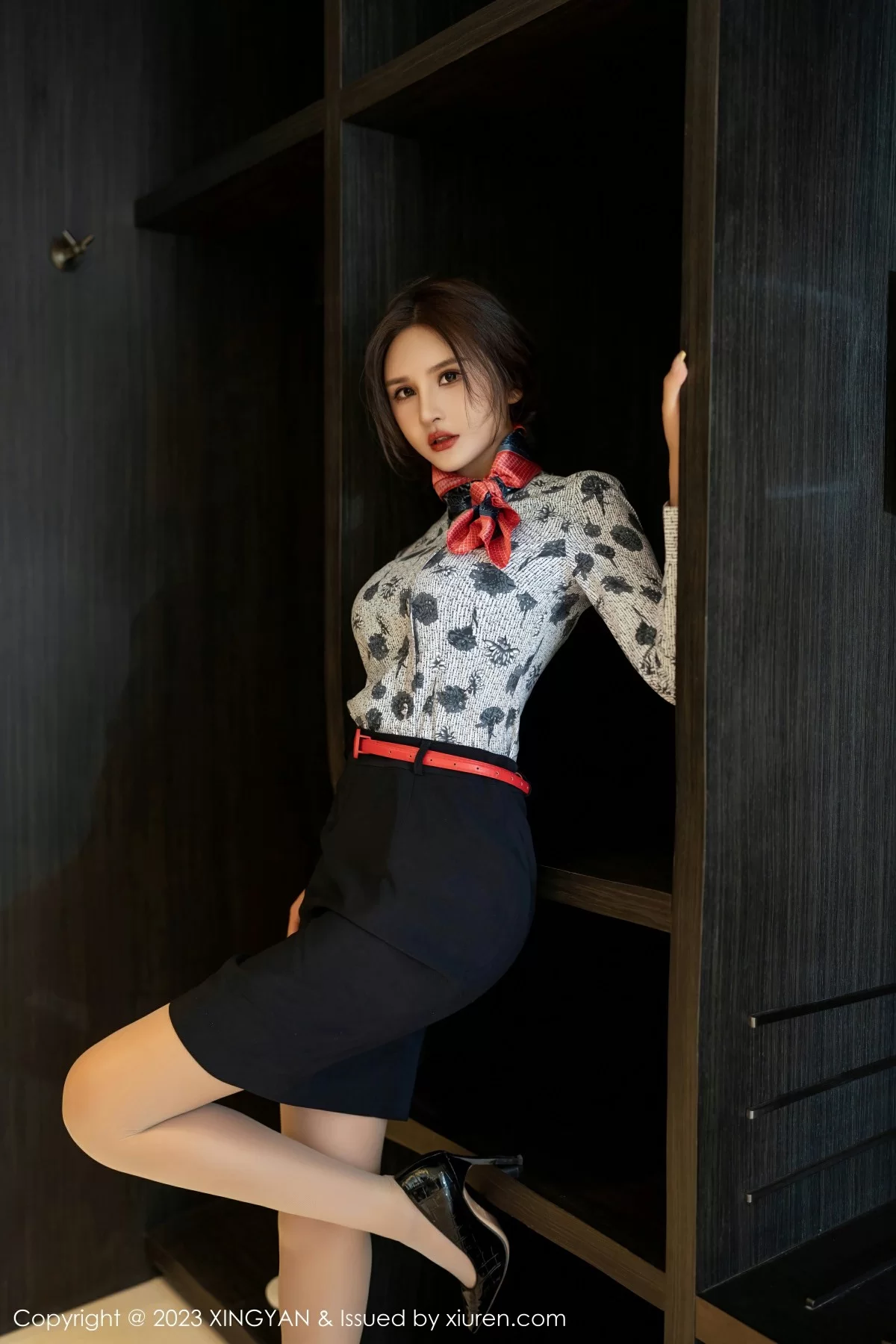 星颜社 VOL.219 Emily尹菲 [84P]