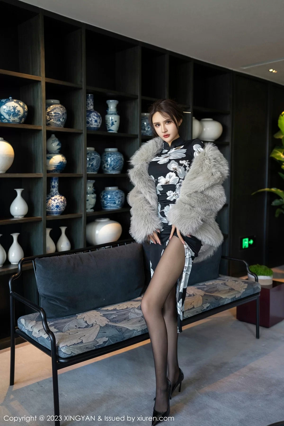 星颜社 VOL.221 Emily尹菲 [81P]