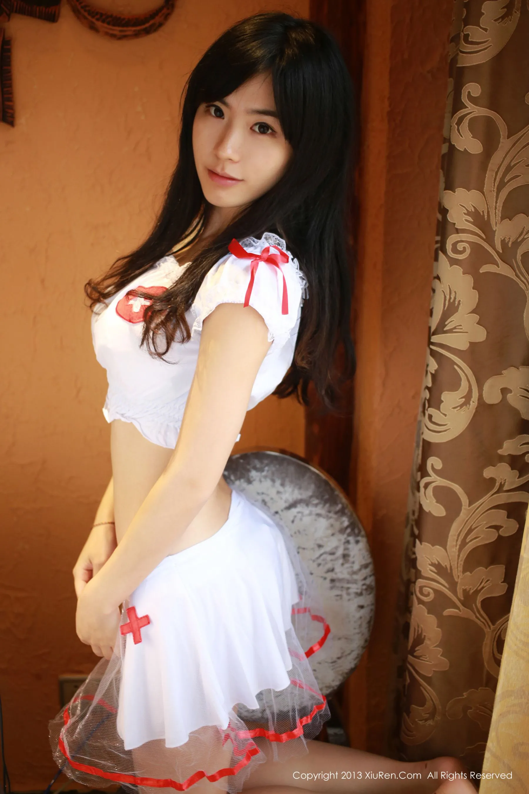 刘雪妮Verna《黑色蕾丝、吊袜、护士装、各色的小裤裤》 秀人网 No.010