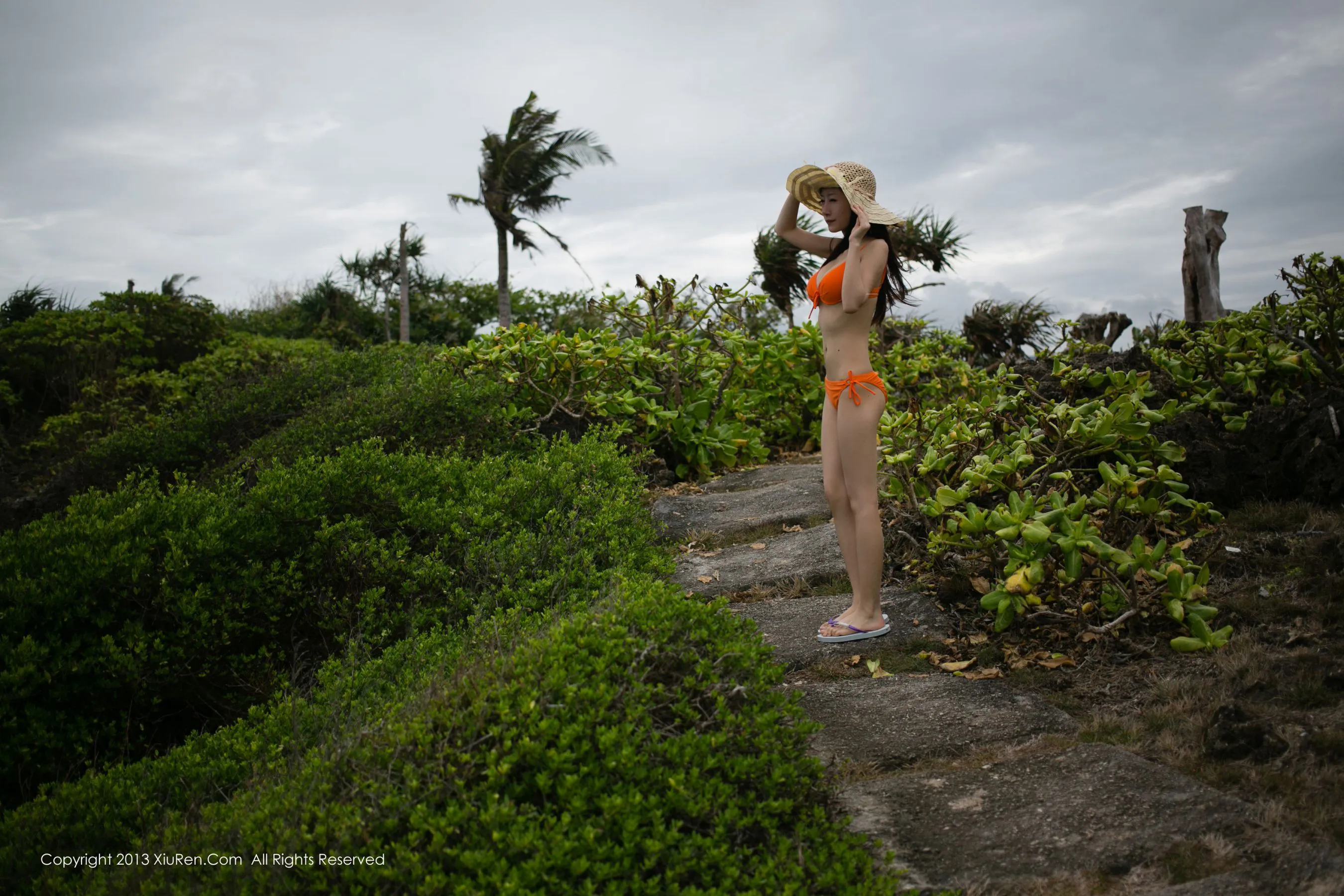 小小白思宜 &#038;爆乳比基尼女神 秀人网 No.028