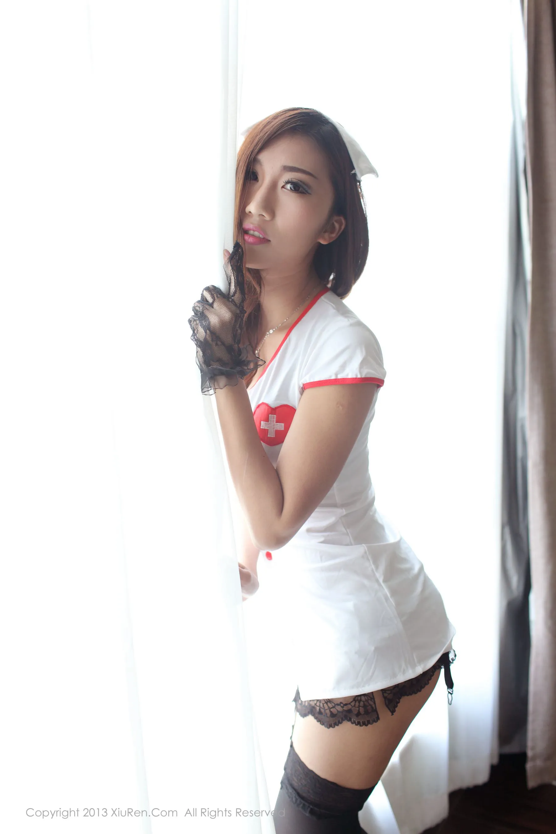 霸气欣欣爷《霸气女人上演霸气黑丝女护士》 秀人网 No.040