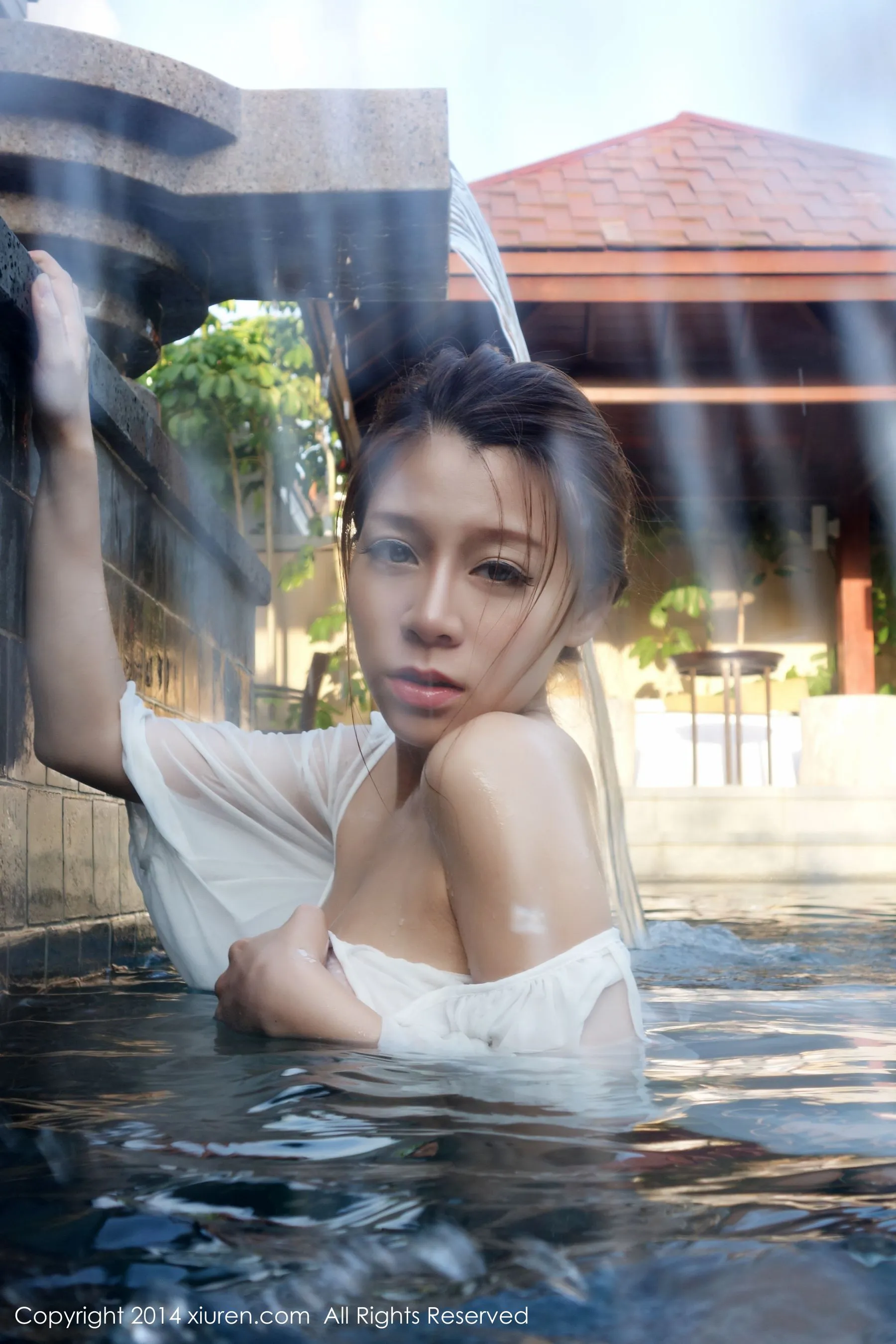 Vetiver嘉宝贝儿《三亚旅拍套图》 秀人网 No.144