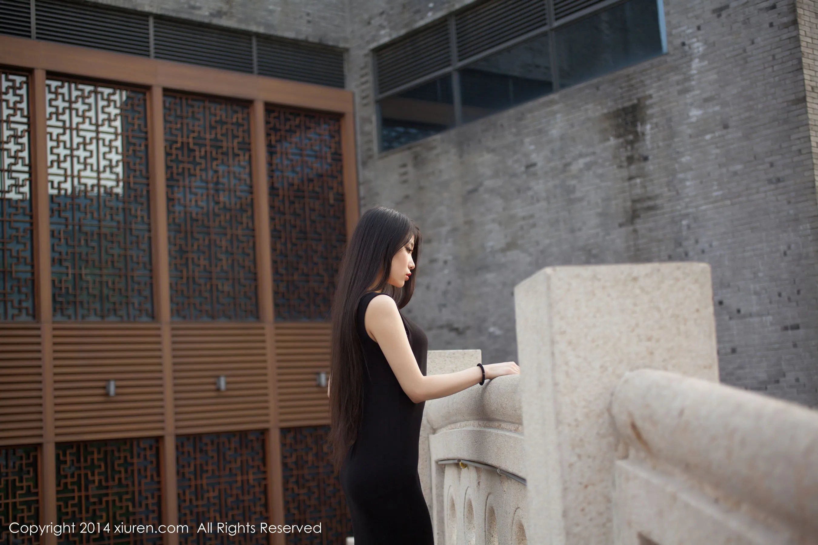 无敌美臀妹子战姝羽Zina 秀人网 No.169