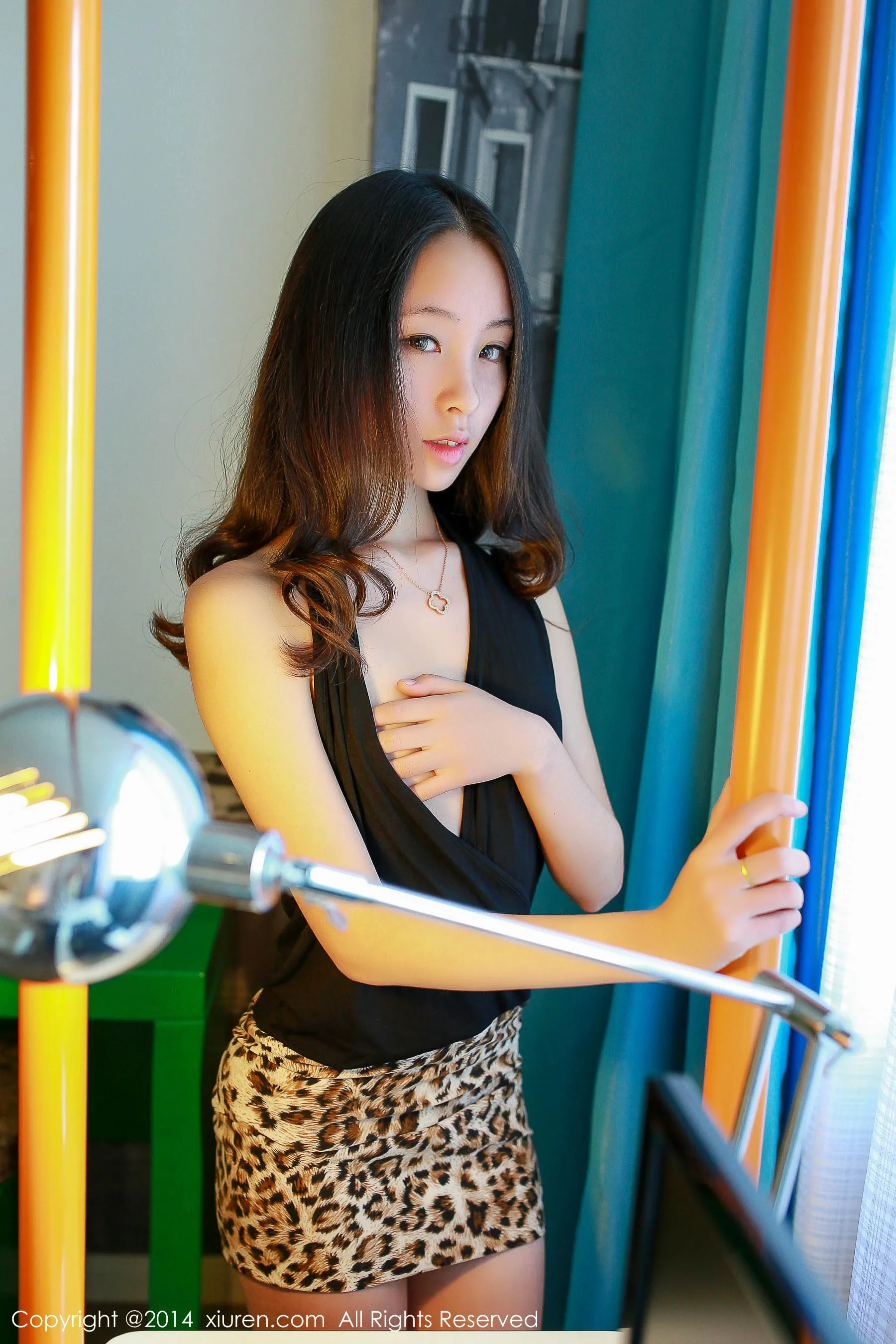 梓萱Crystal《制服私房系列》 秀人网 No.241