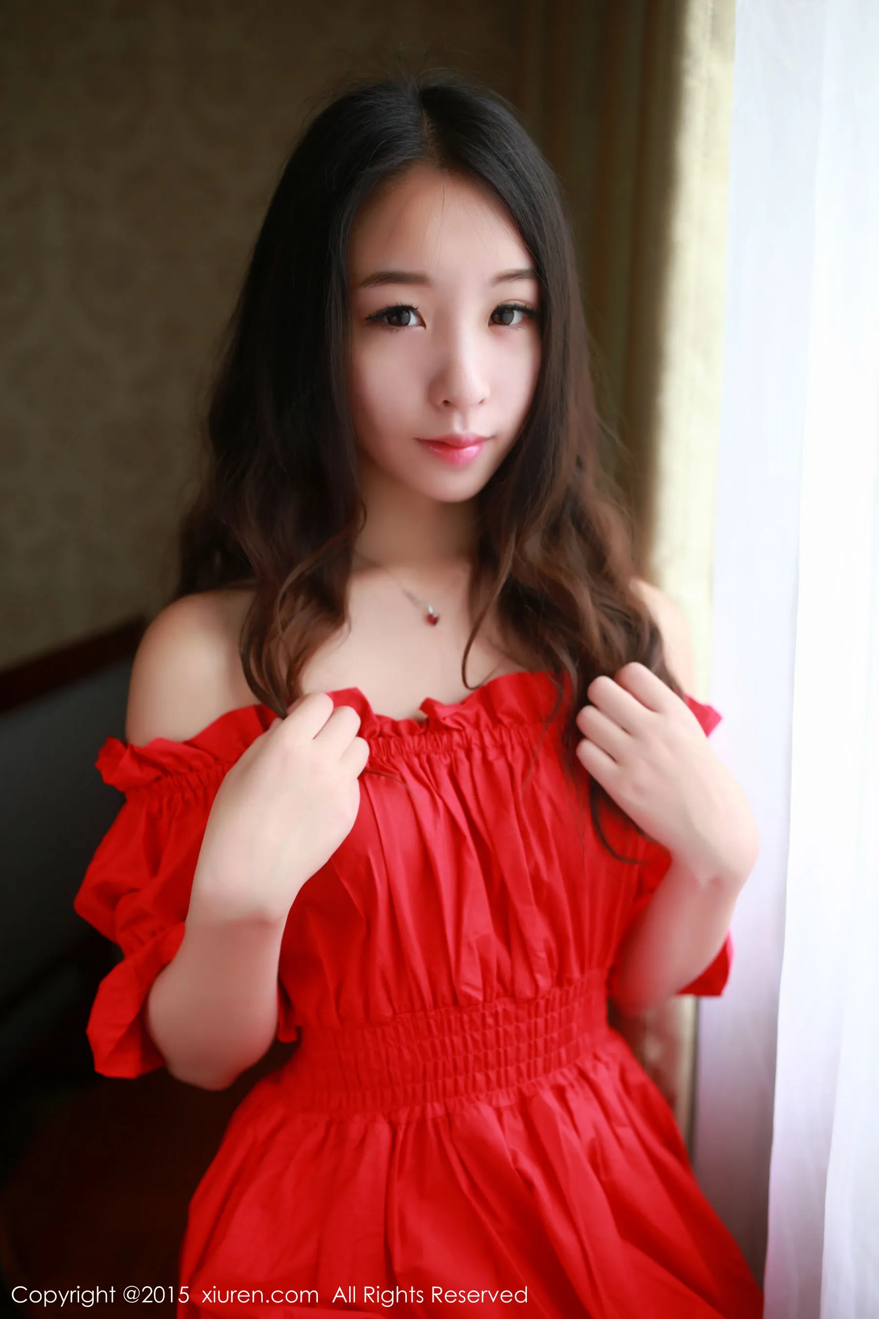 梓萱Crystal《连衣裙+热裤+网袜制服》 秀人网 No.347