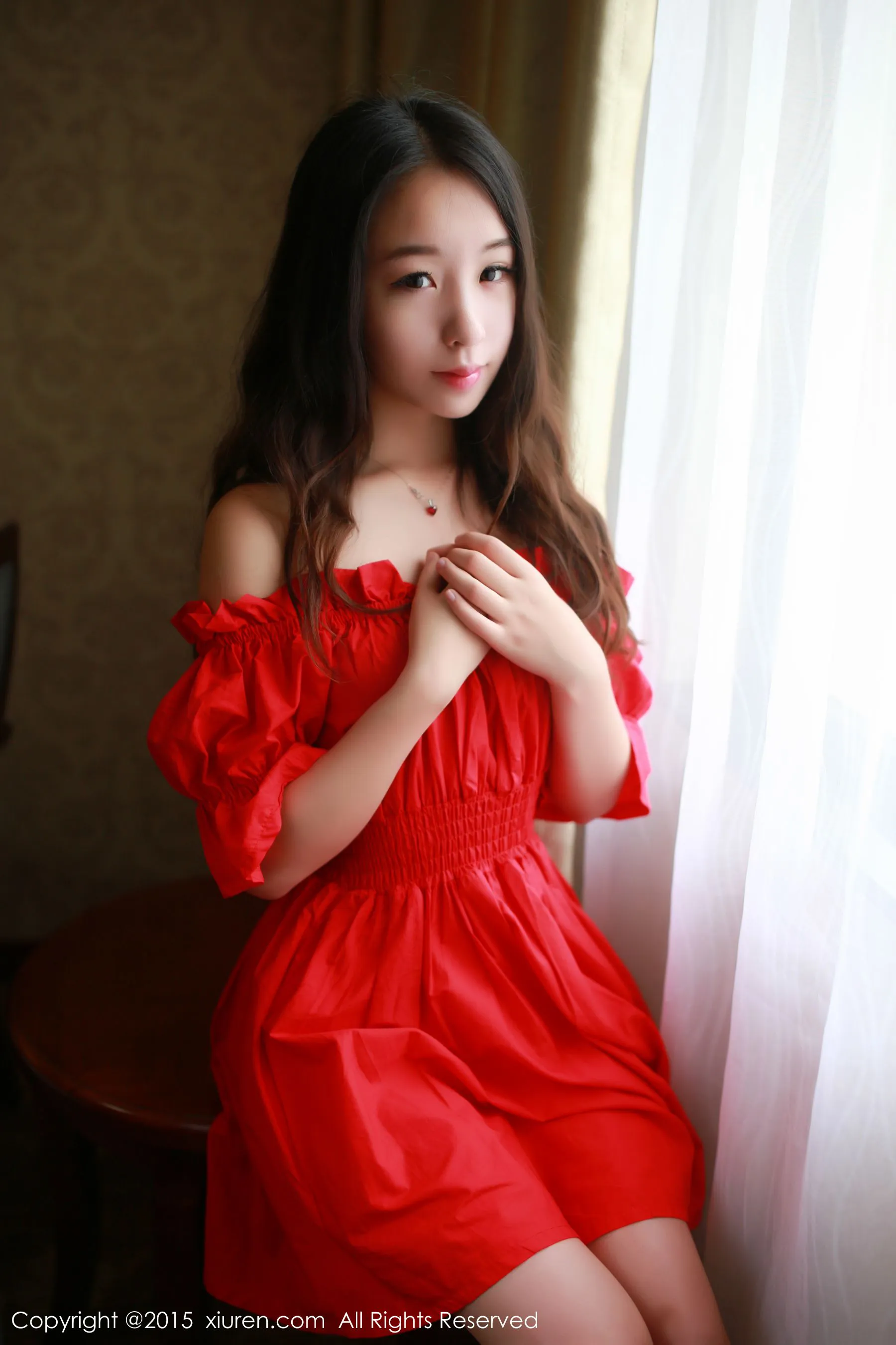 梓萱Crystal《连衣裙+热裤+网袜制服》 秀人网 No.347