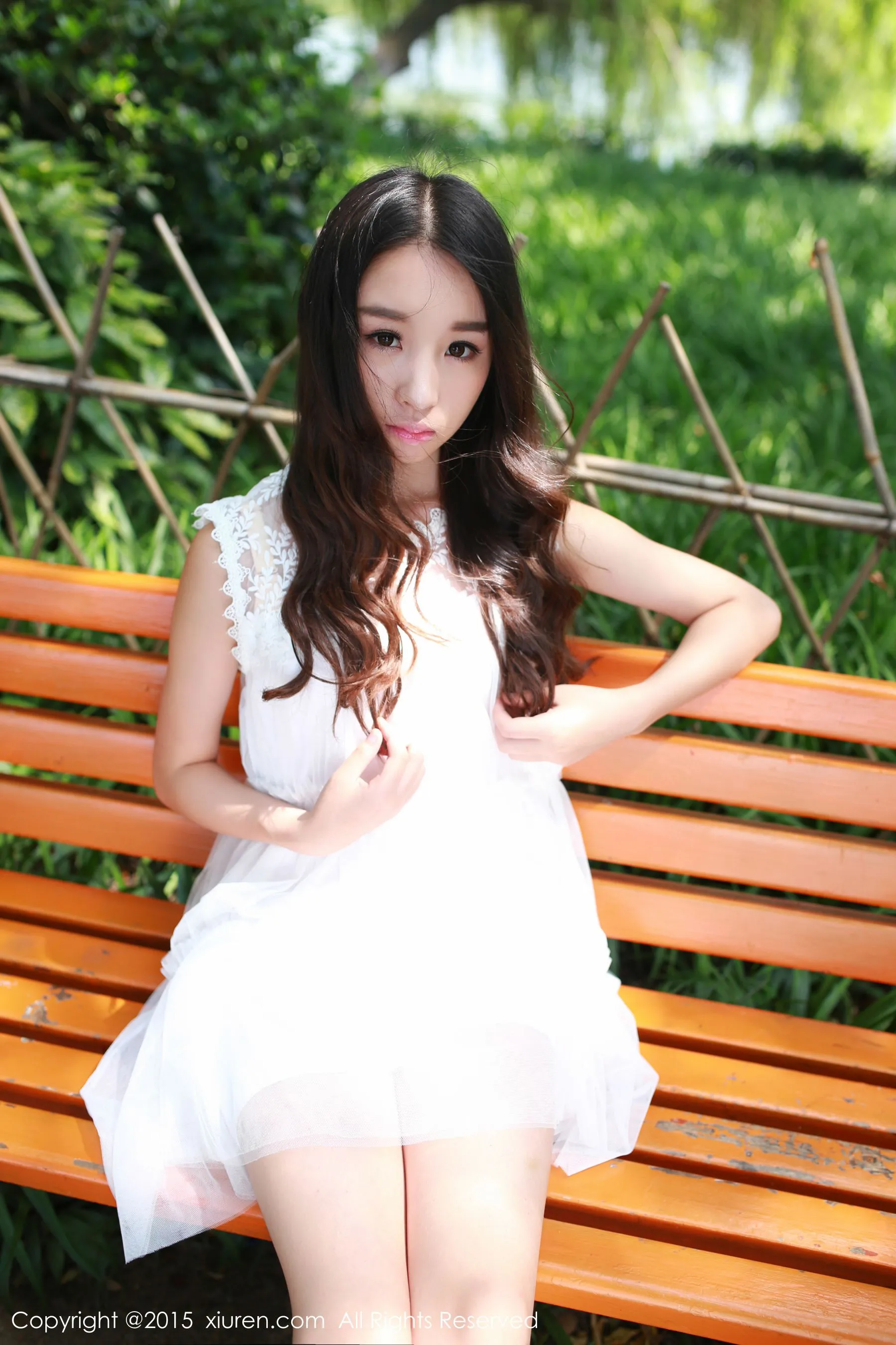 梓萱Crystal《小清新外拍~ 野外露出》 秀人网 No.371