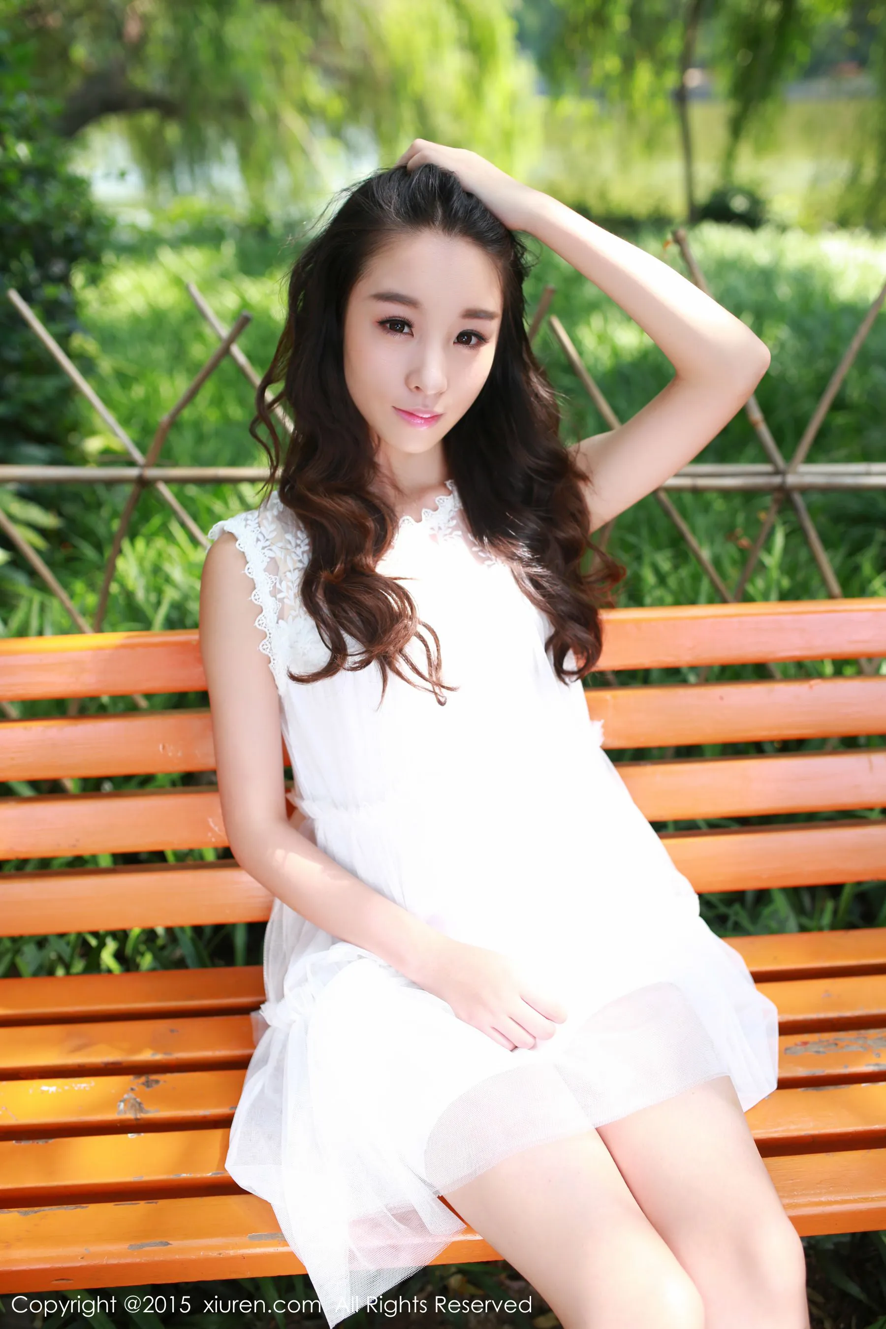 梓萱Crystal《小清新外拍~ 野外露出》 秀人网 No.371