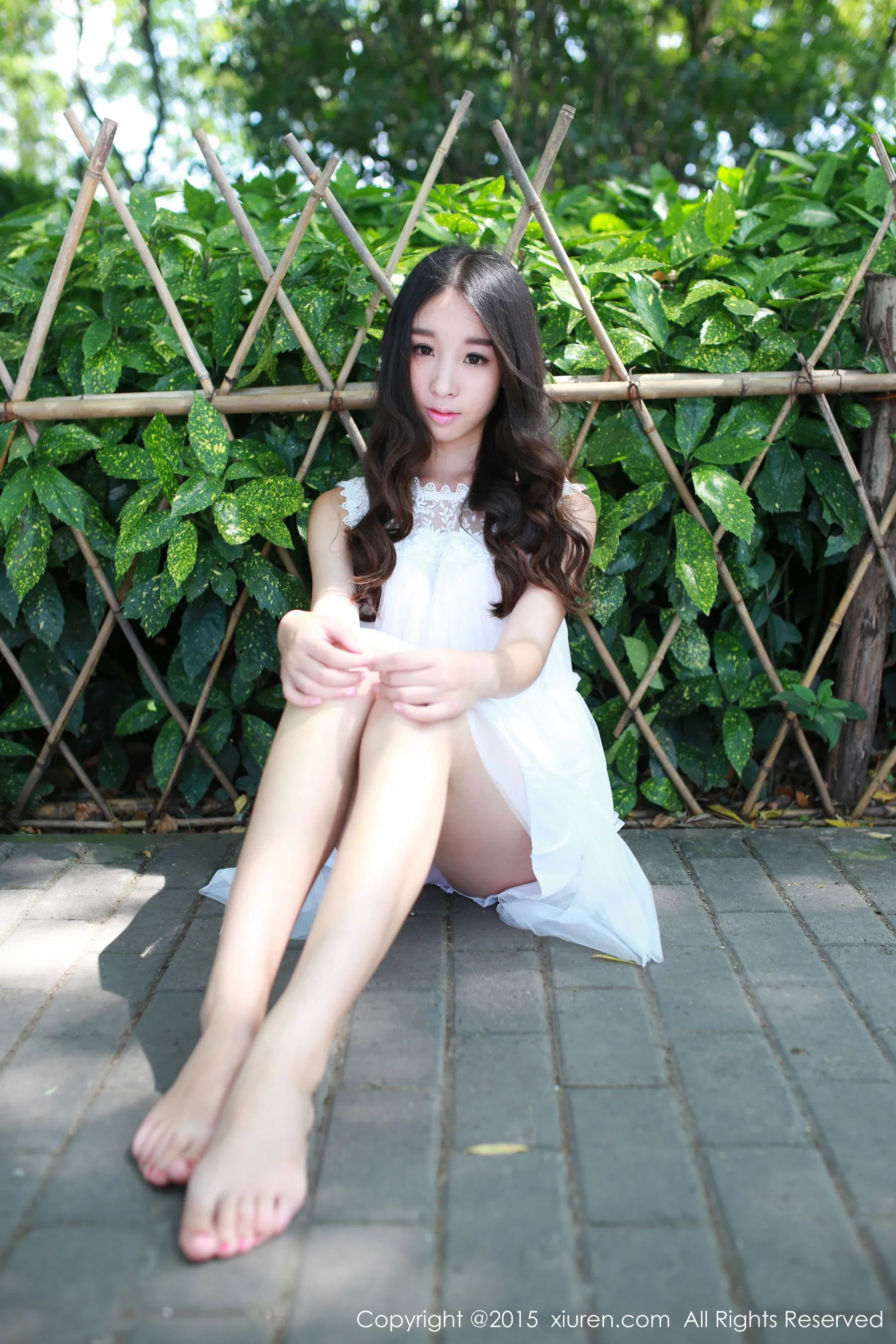 梓萱Crystal《小清新外拍~ 野外露出》 秀人网 No.371