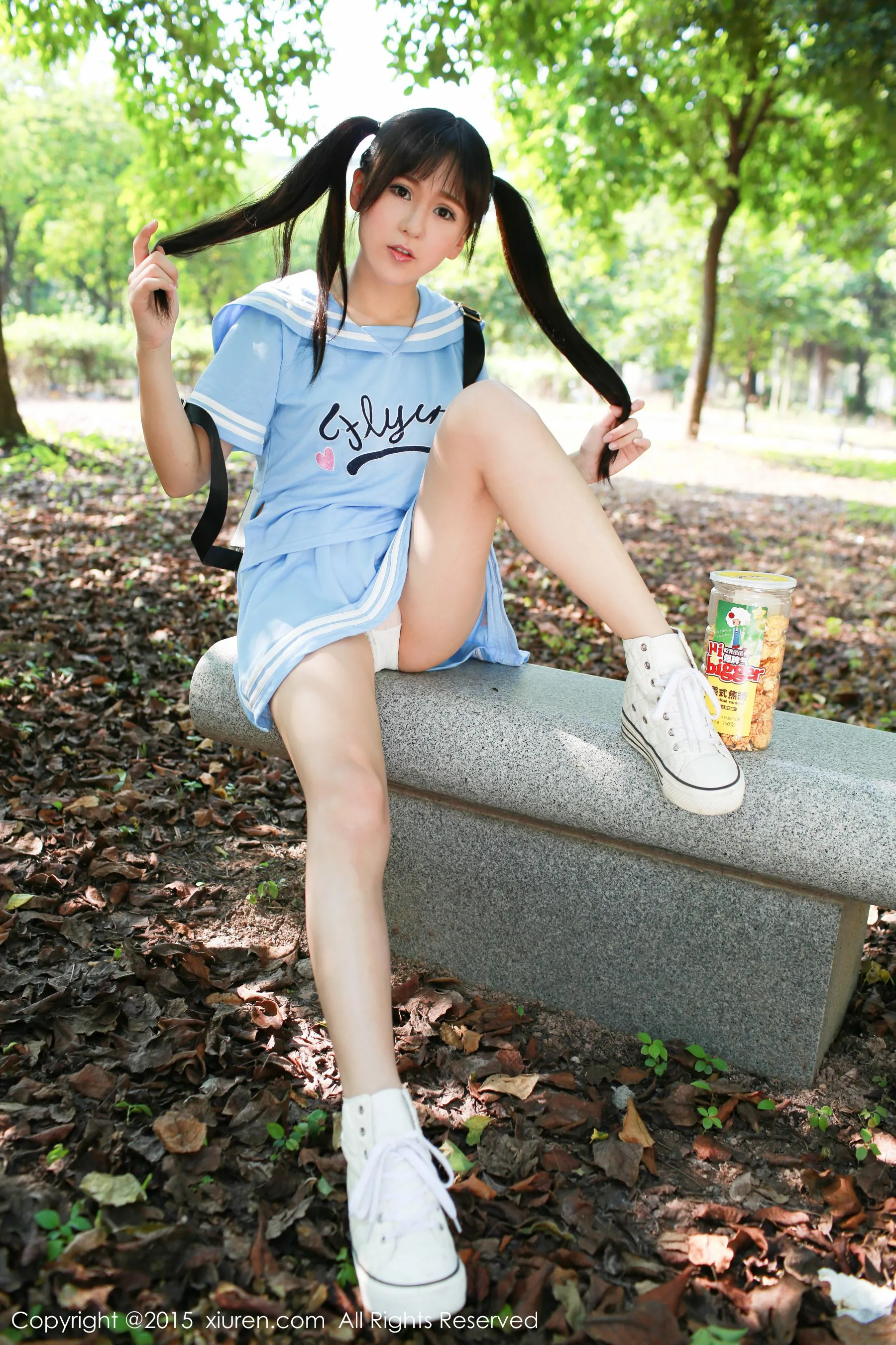 唐雨辰TYC《广州大学城野外》 秀人网 No.387