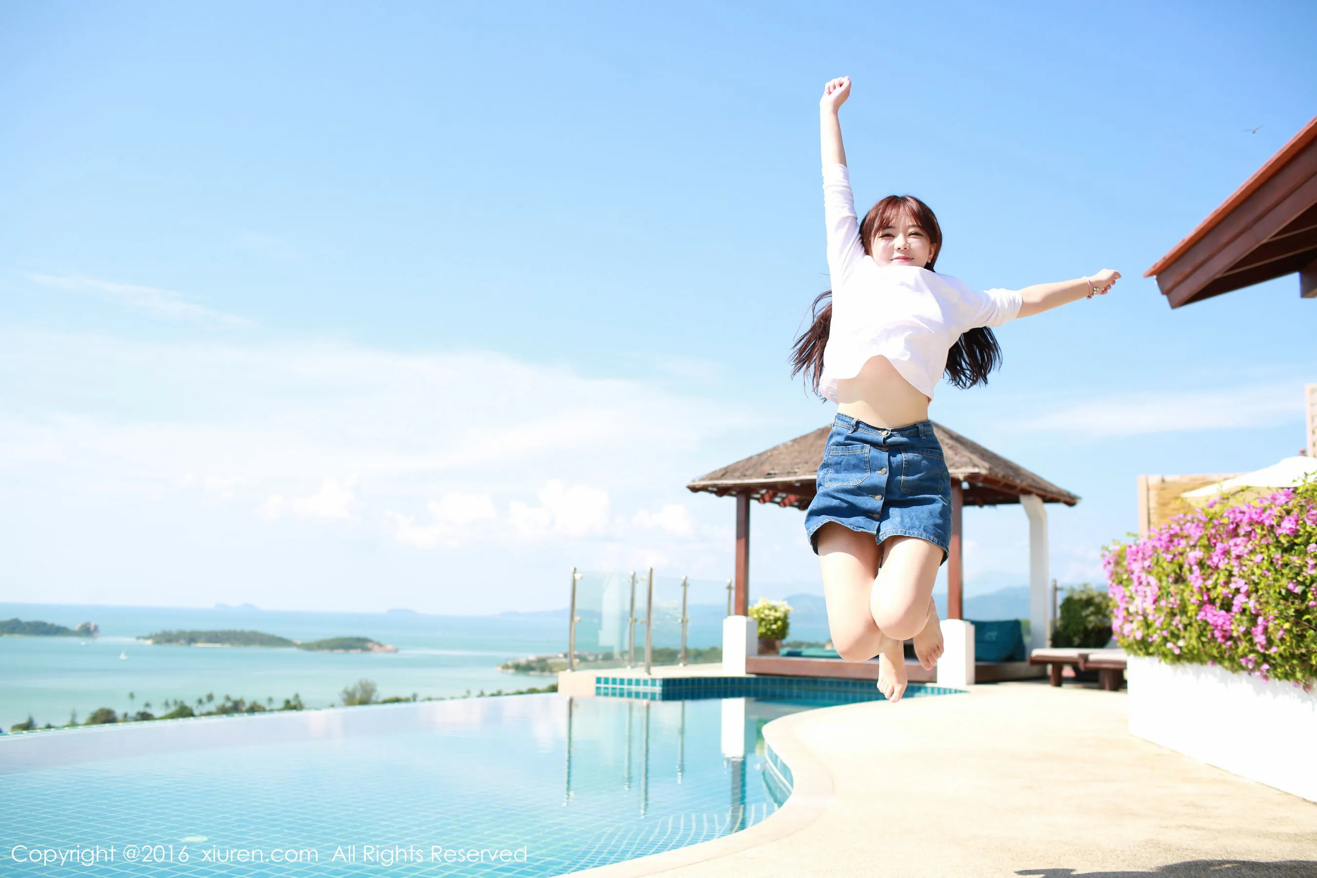 刘飞儿Faye《西瓜+牛仔超短裙+针织内衣》 秀人网 No.490