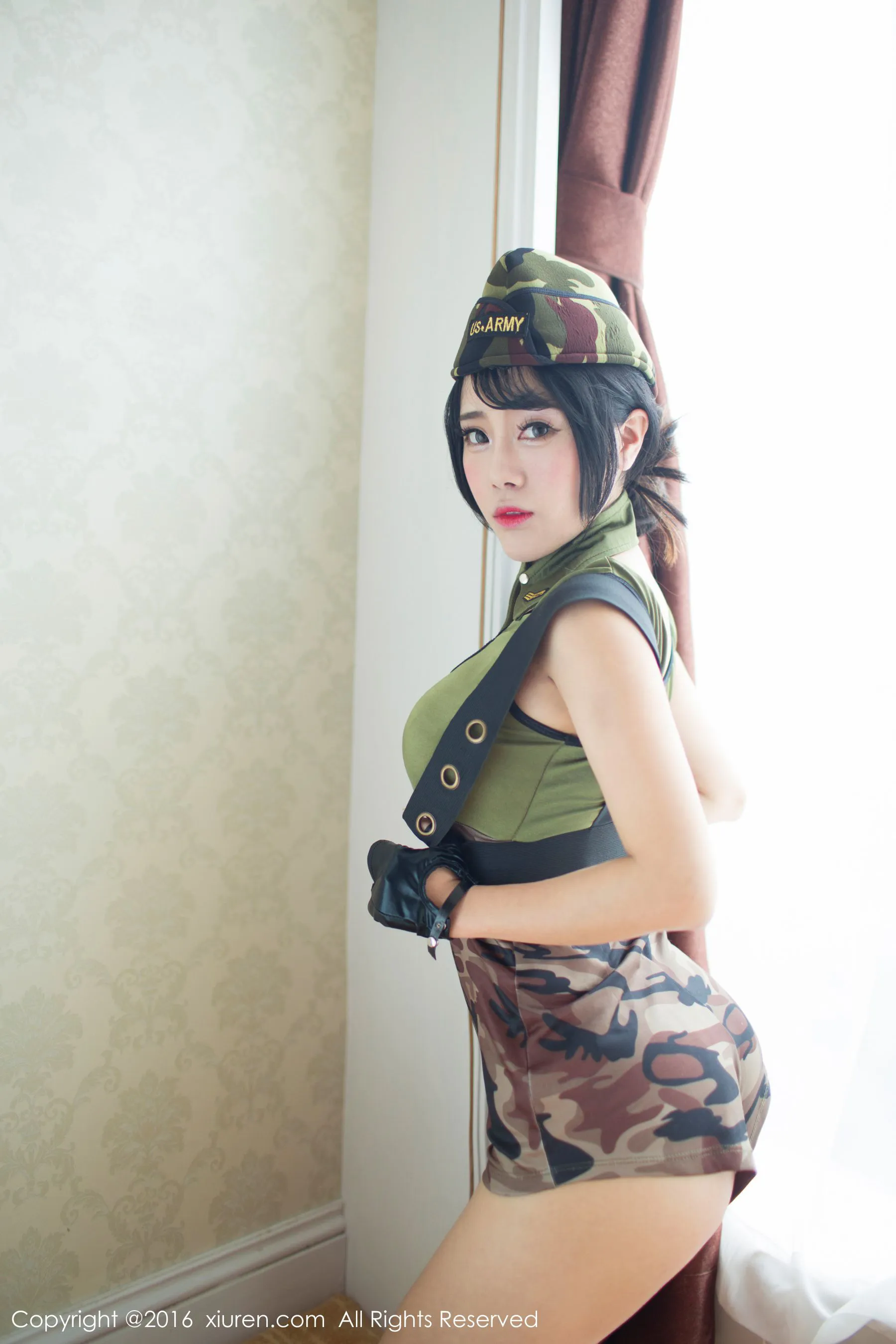 兜豆靓Youlina《迷彩服+浴室系列》 秀人网 No.519