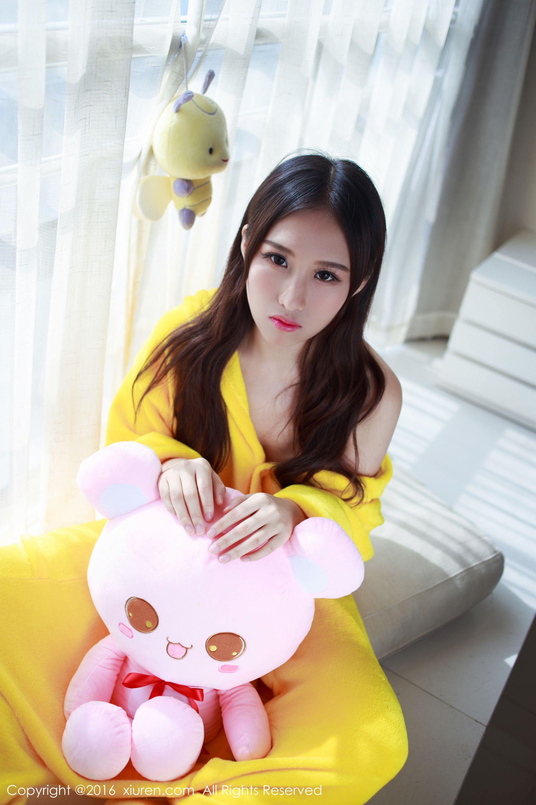 月音瞳《皮卡丘和学生制服》 秀人网 No.646