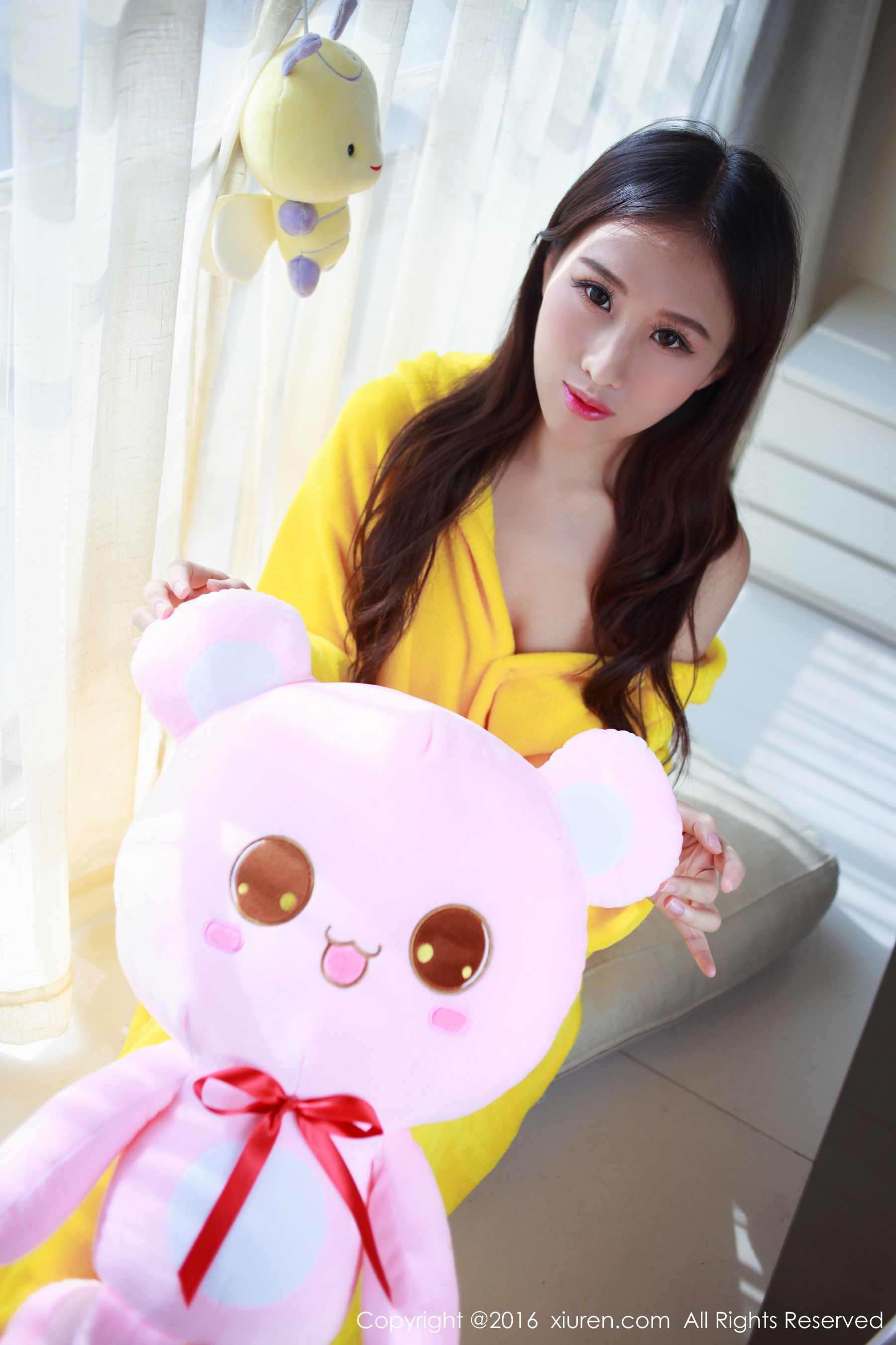 月音瞳《皮卡丘和学生制服》 秀人网 No.646