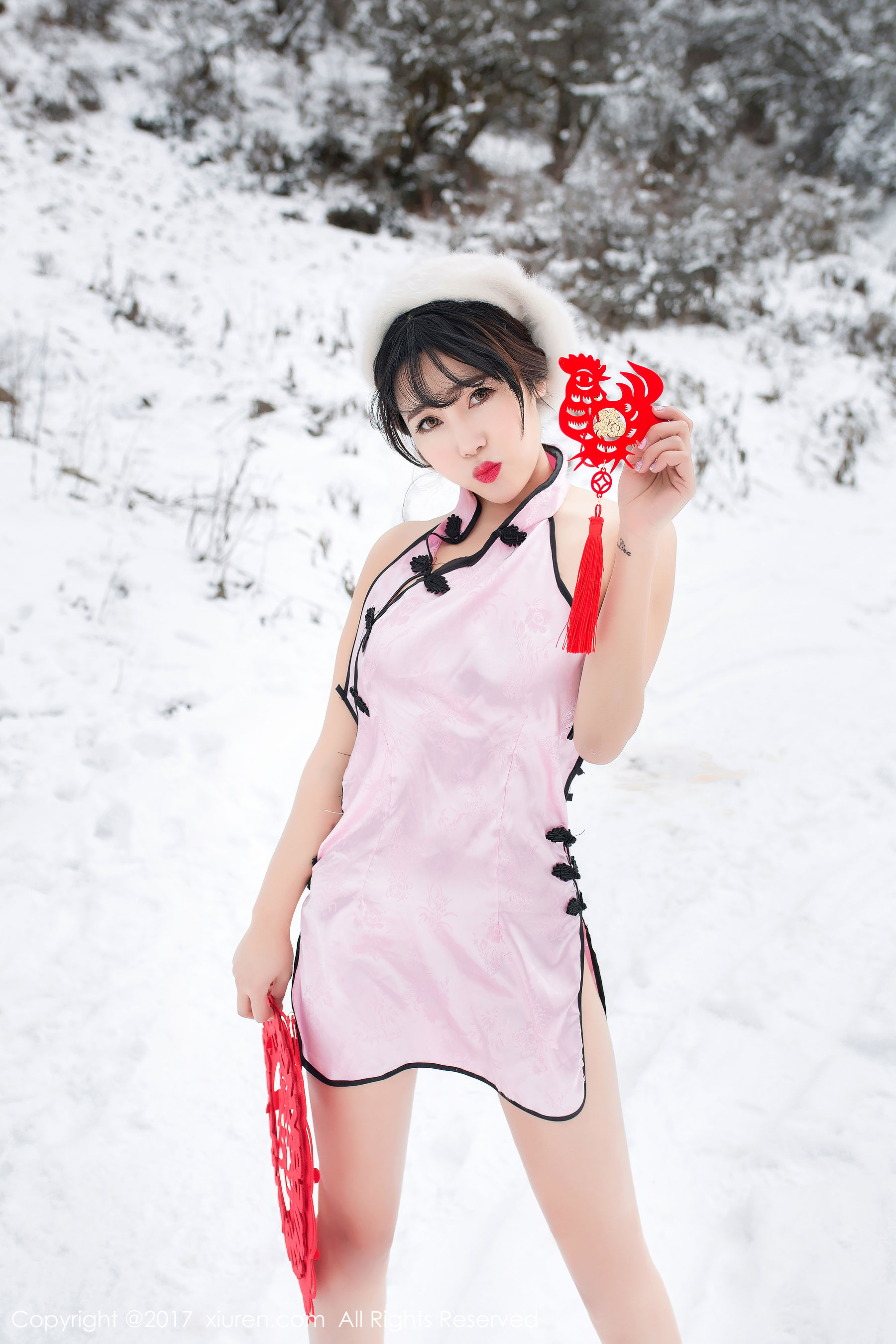 兜豆靓Youlina《新年贺岁》 秀人网XIUREN No.686 插图9