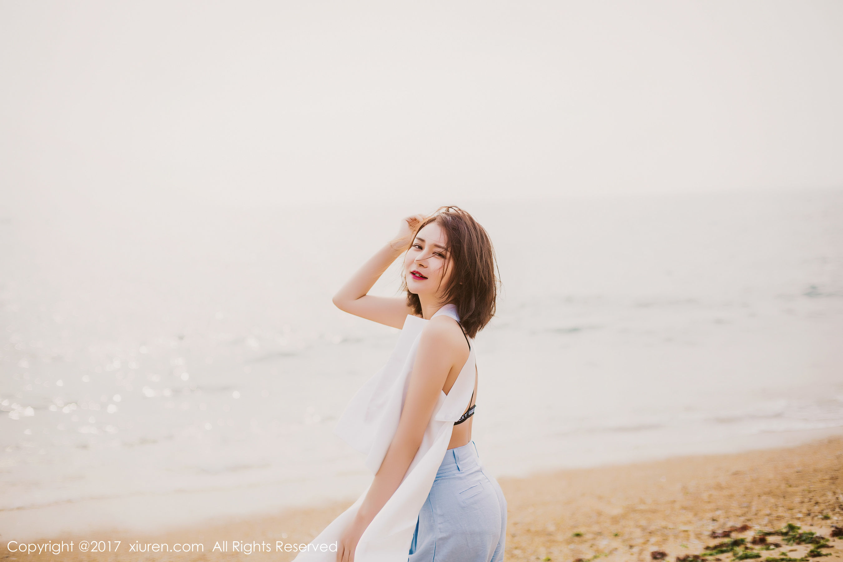 廿十(凯竹)《海边唯美风+性感室内》 秀人 NO.879