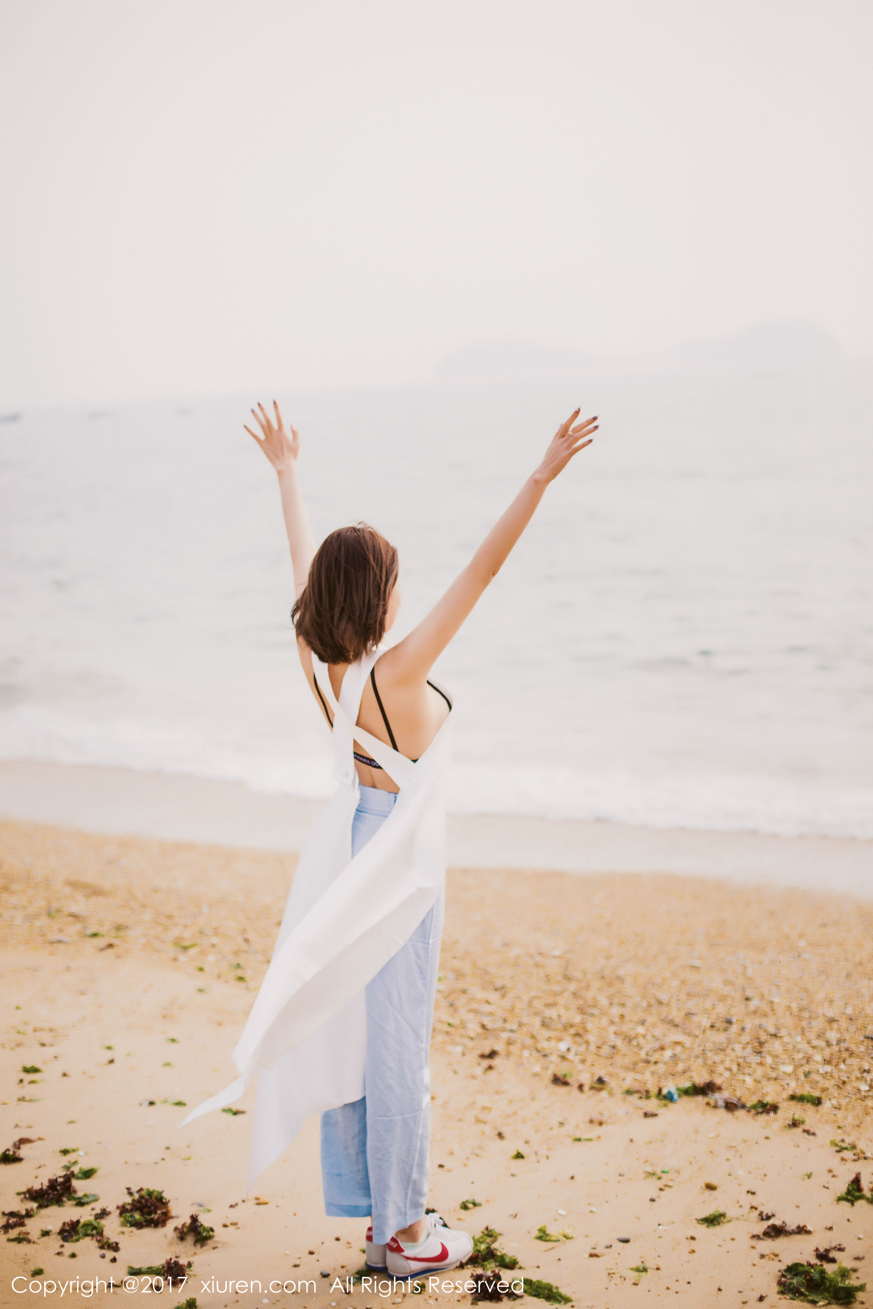 廿十(凯竹)《海边唯美风+性感室内》 秀人 NO.879