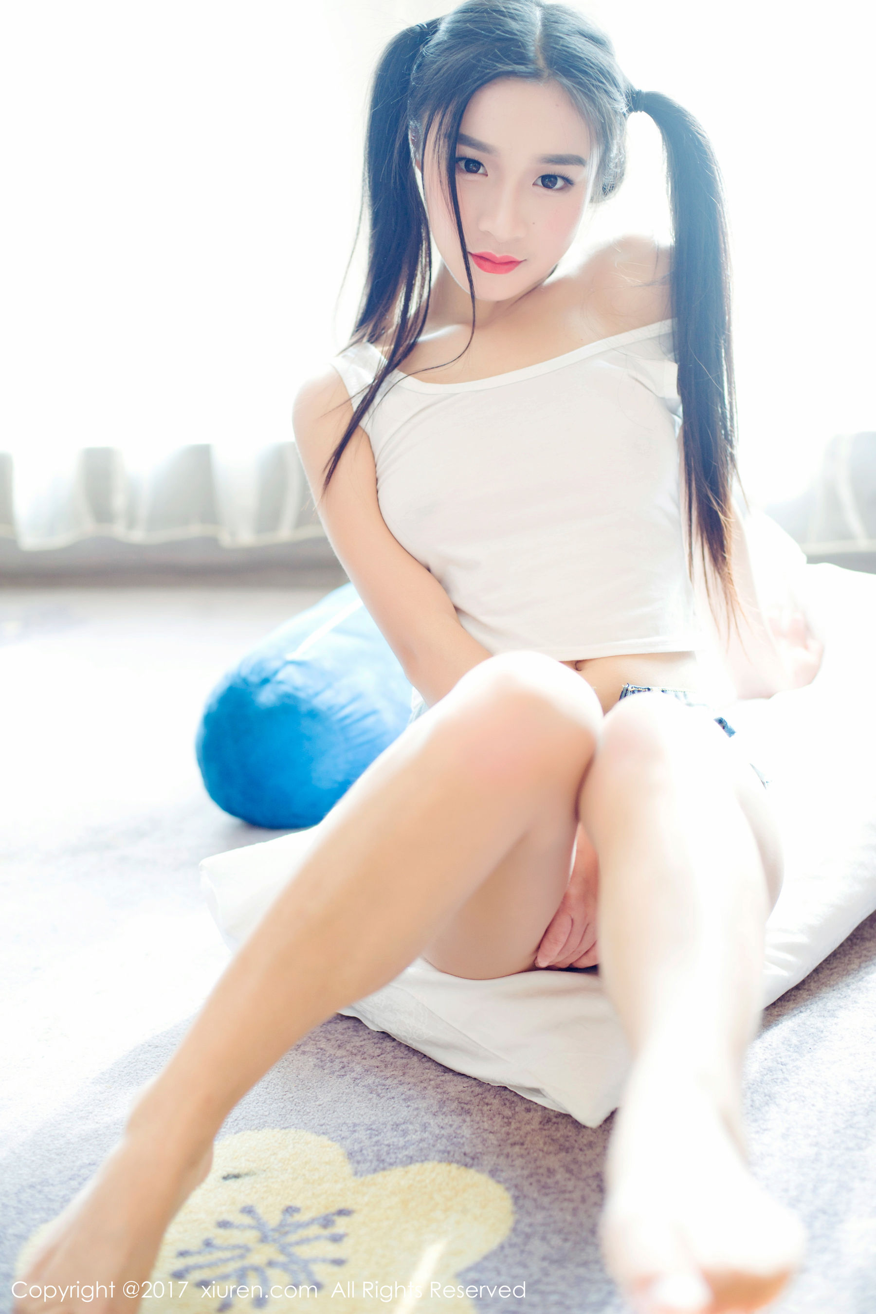 绮梦Cherish《齐逼牛仔裤+翘臀+床单诱惑》 秀人 NO.883