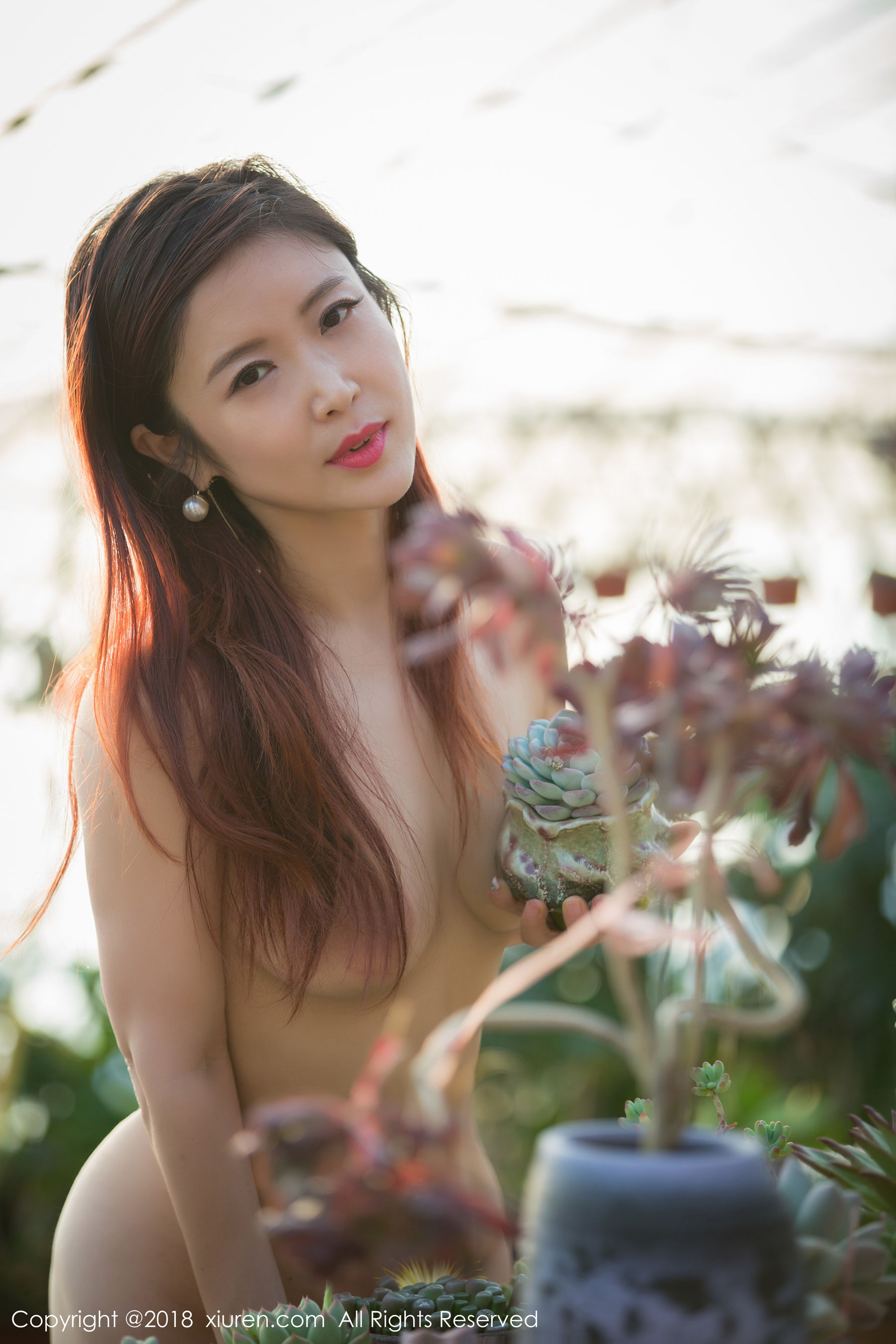 西希白兔《美臀露出系列》 秀人 NO.884