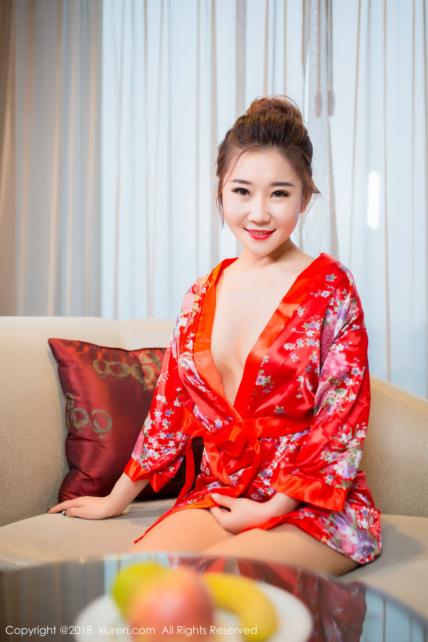 棉花糖candy《华丽和服+半透丝袜》 秀人 No.892