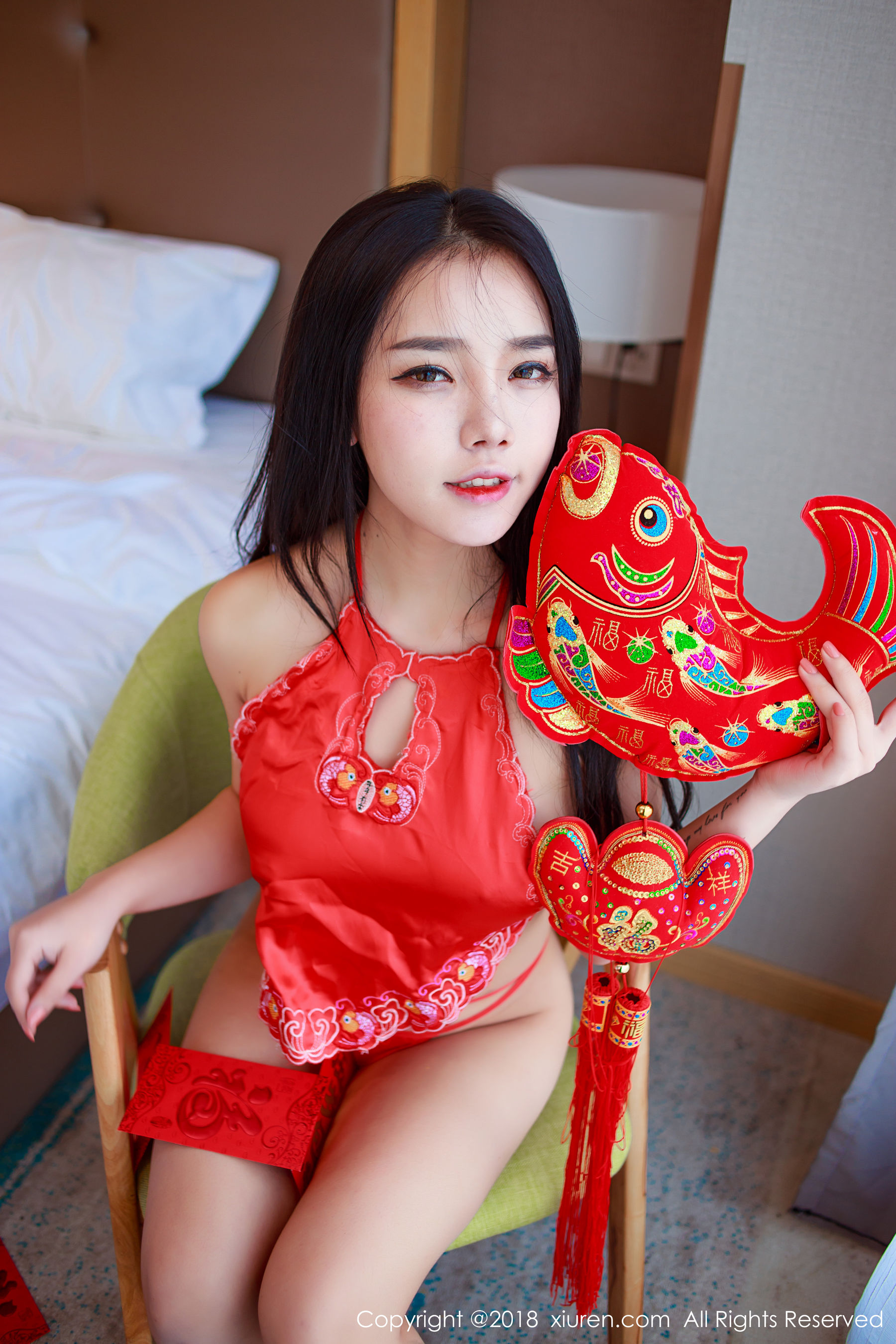 夏雪爱《新春火红肚兜内衣私房》 秀人 No.921