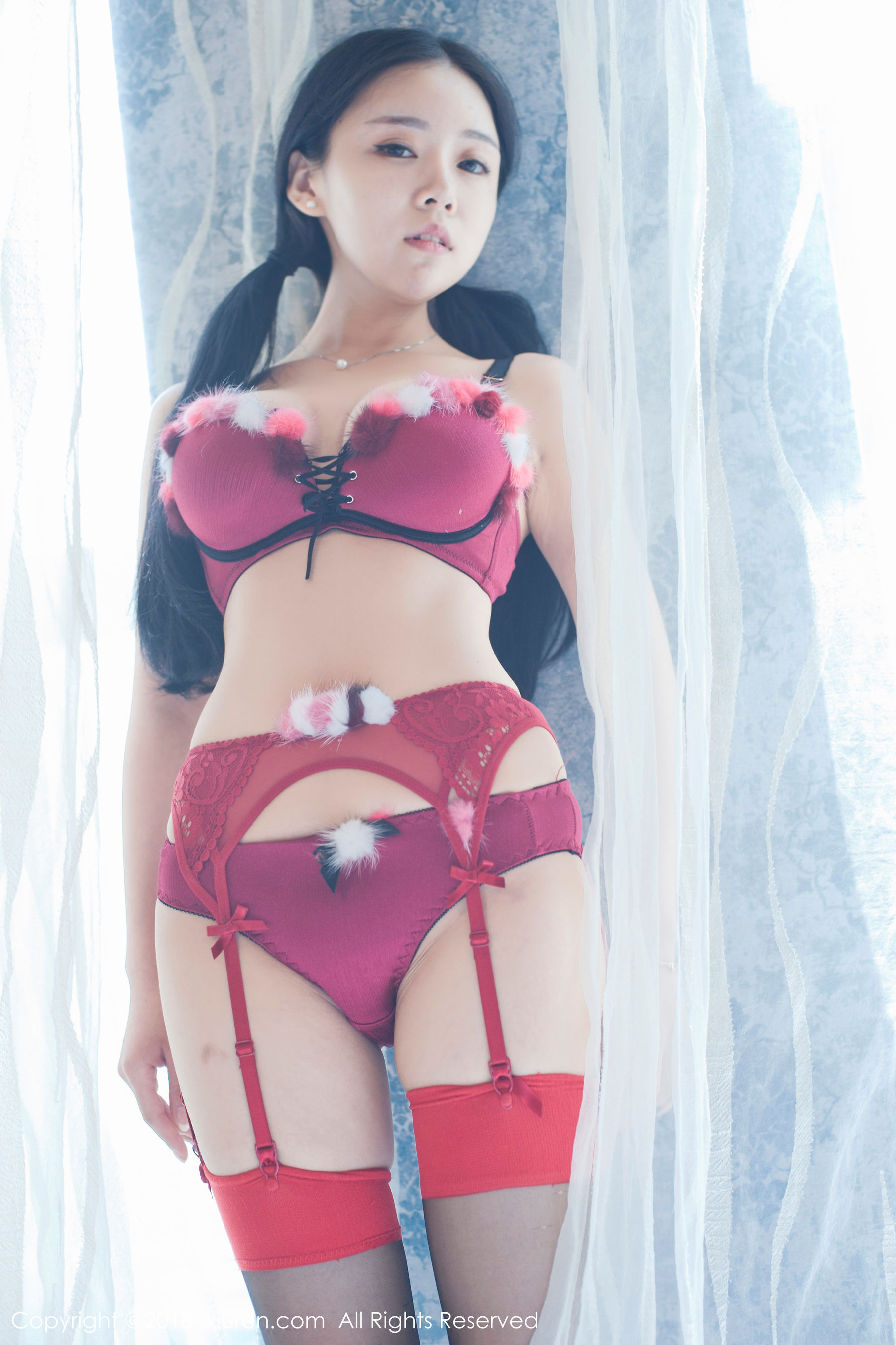 红气球《童颜巨乳稚气未脱小姑娘》 秀人 No.932