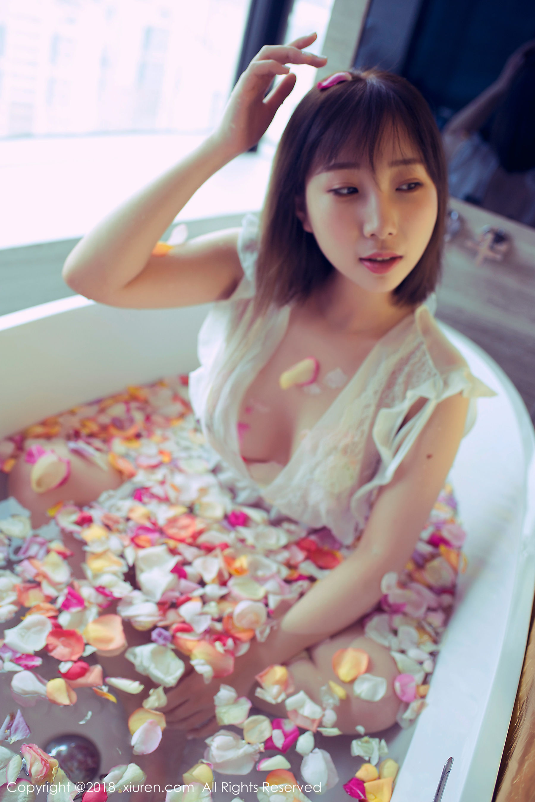 枝恩《短发百变大美女》 秀人网XIUREN No.981