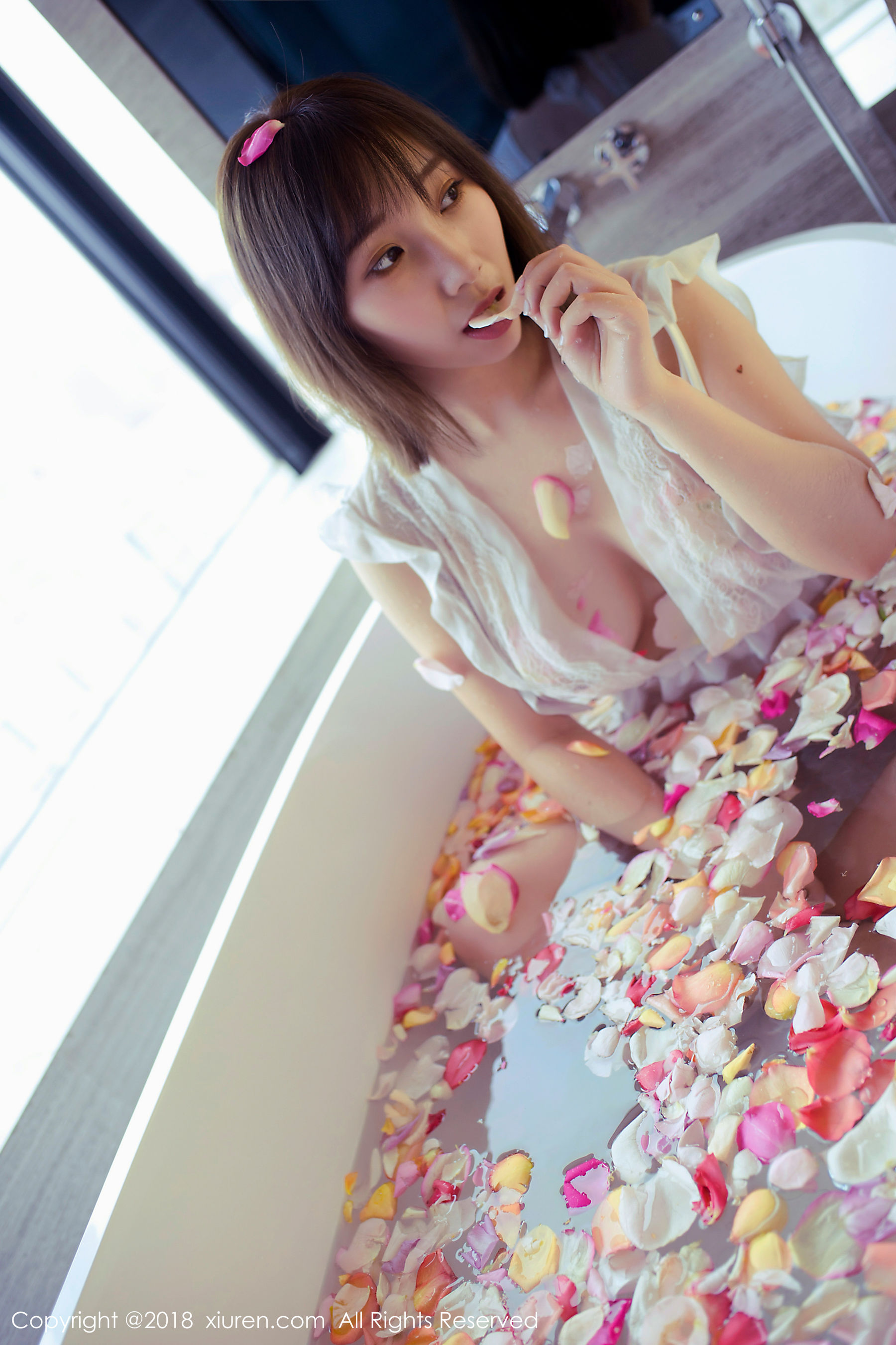 枝恩《短发百变大美女》 秀人网XIUREN No.981