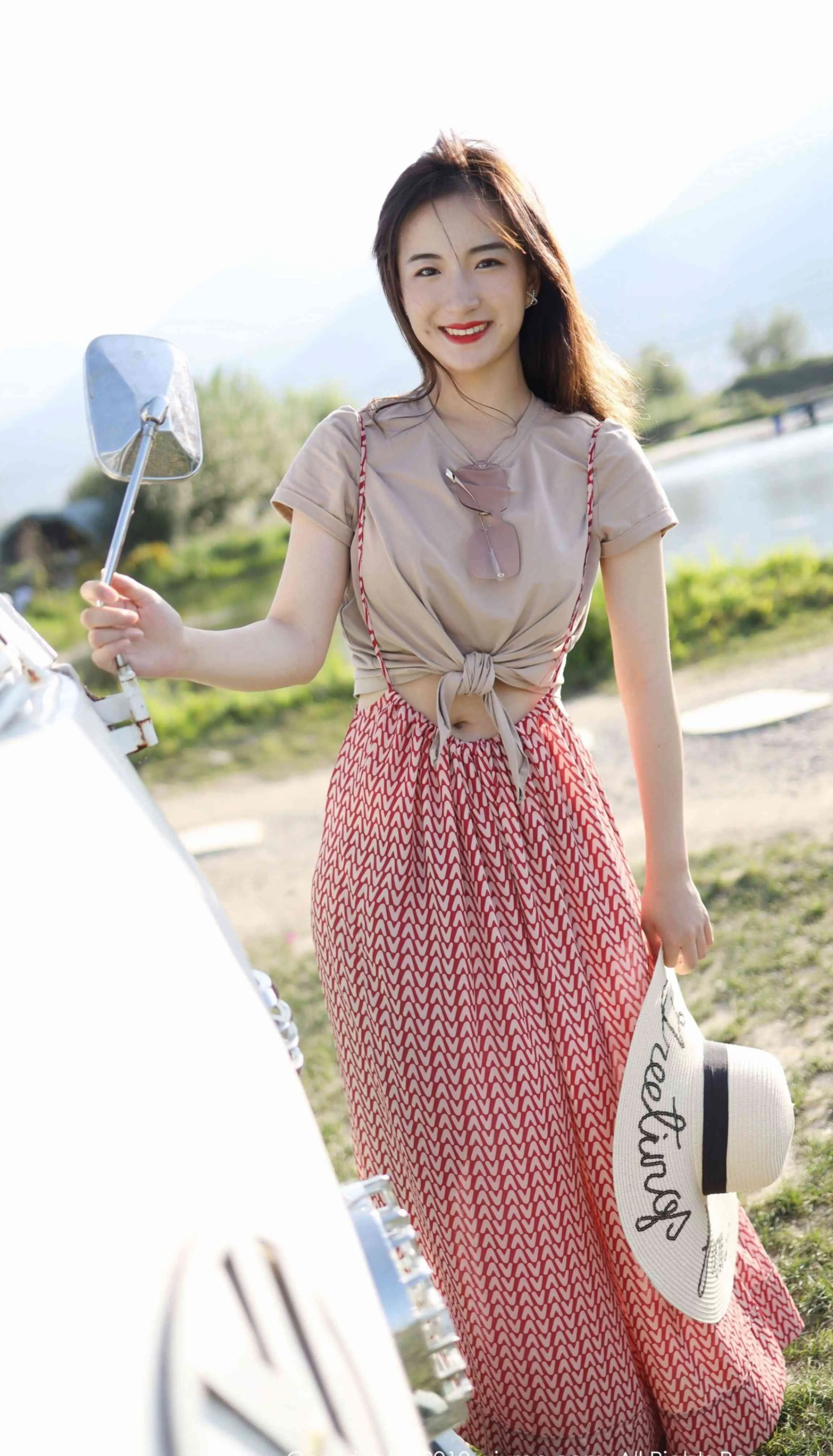 XIUREN秀人网 No.1718 艺儿拿铁